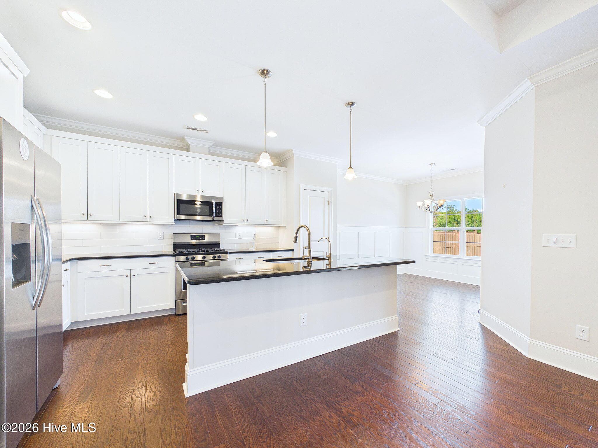 Single Family Residence at 2436 Lakeside Circle, Wilmington, NC 28401, photo 9 of 56