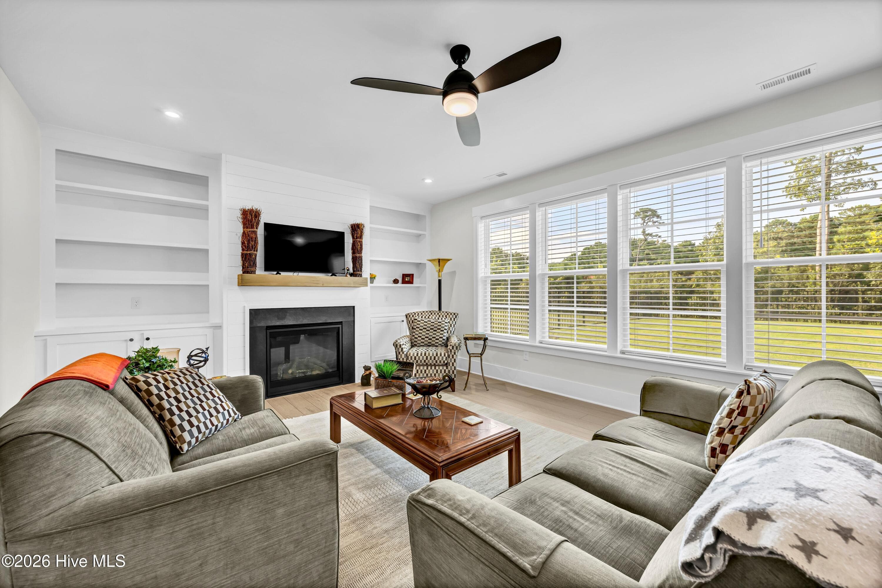 Single Family Residence at 1012 Fawn Valley Way, Wilmington, NC 28409, photo 11 of 41