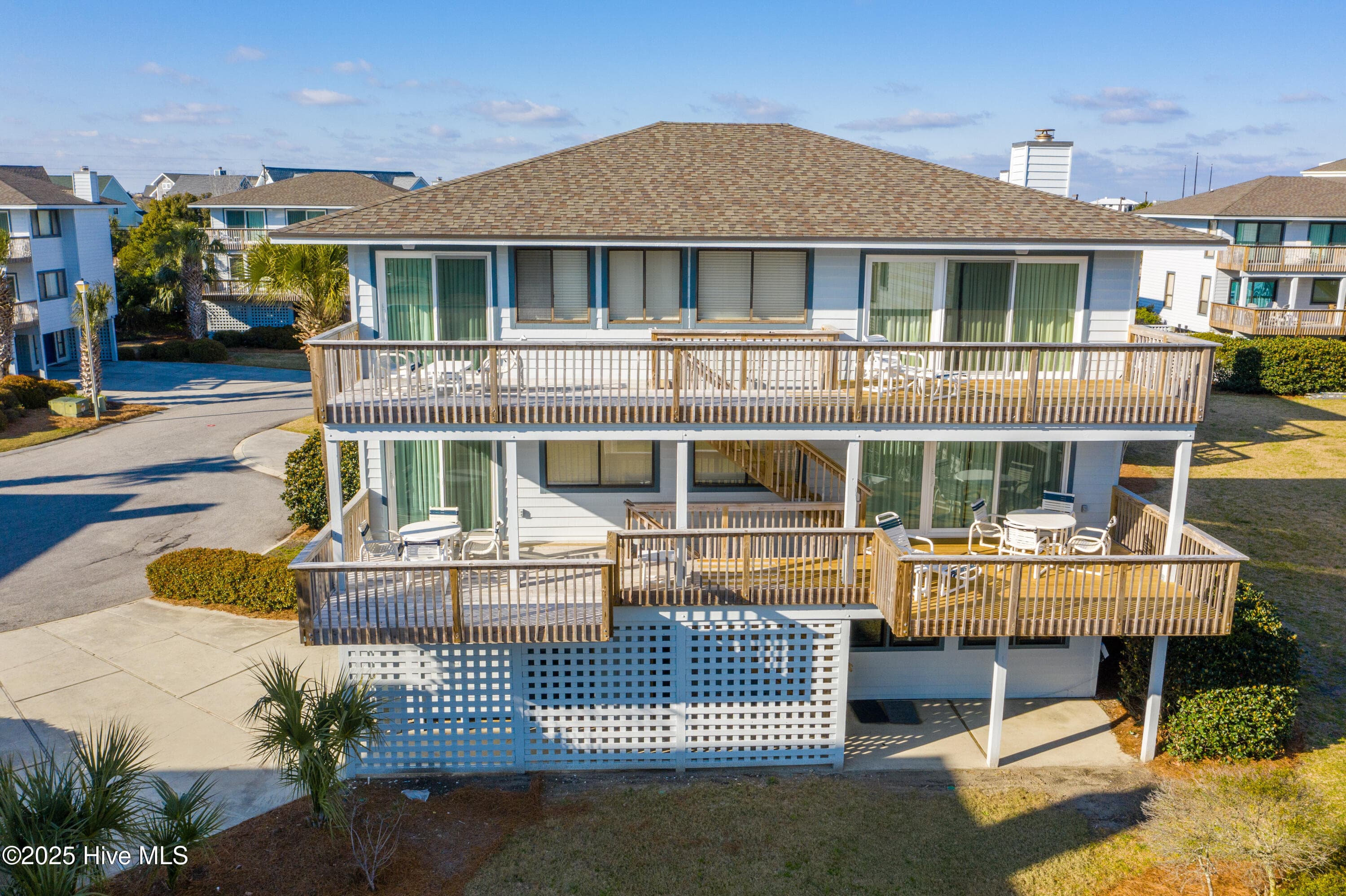 8 Sea Oats Lane, Wrightsville Beach, NC 28480