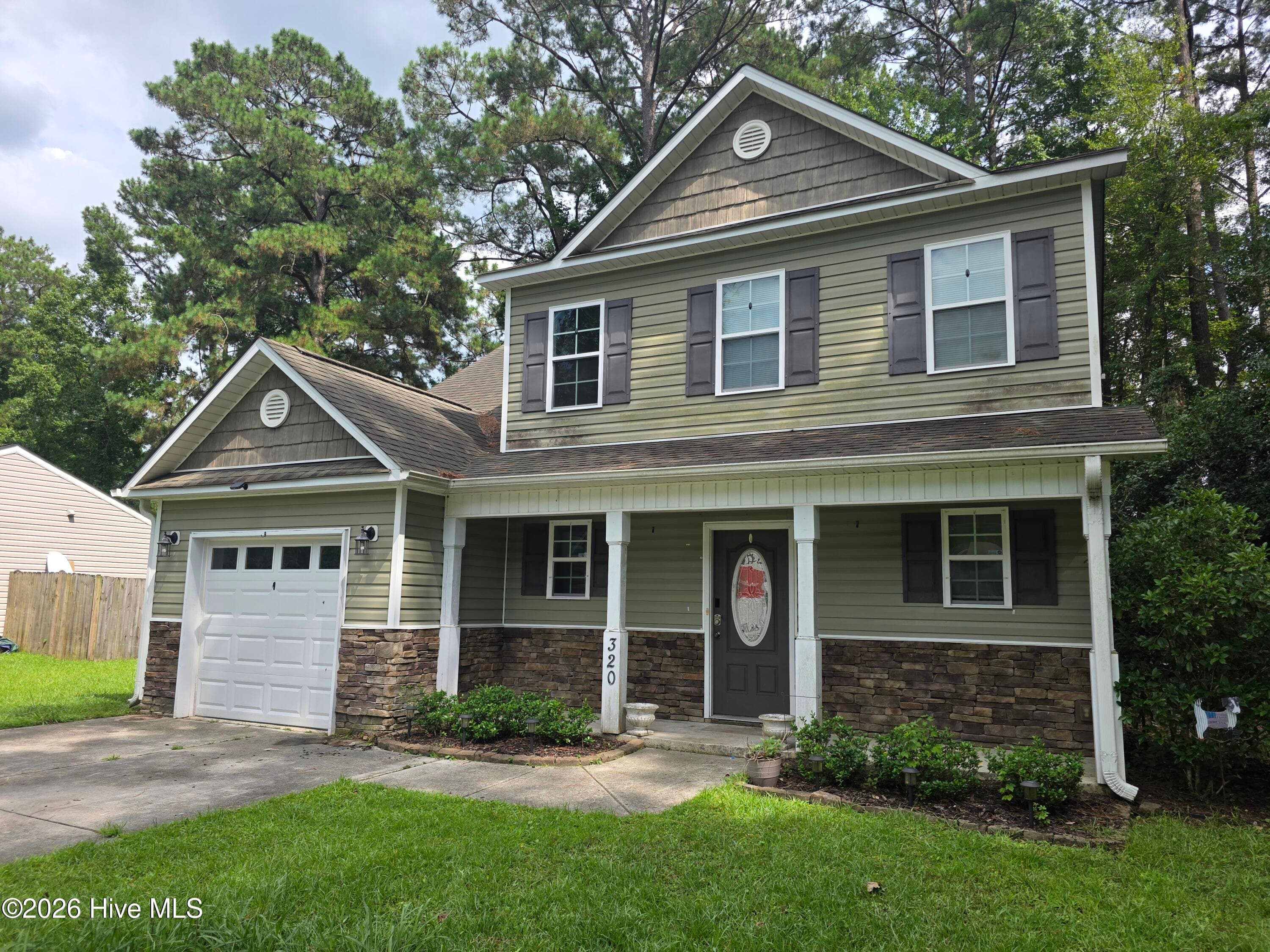 320 Lakewood Drive, Jacksonville, NC 28546