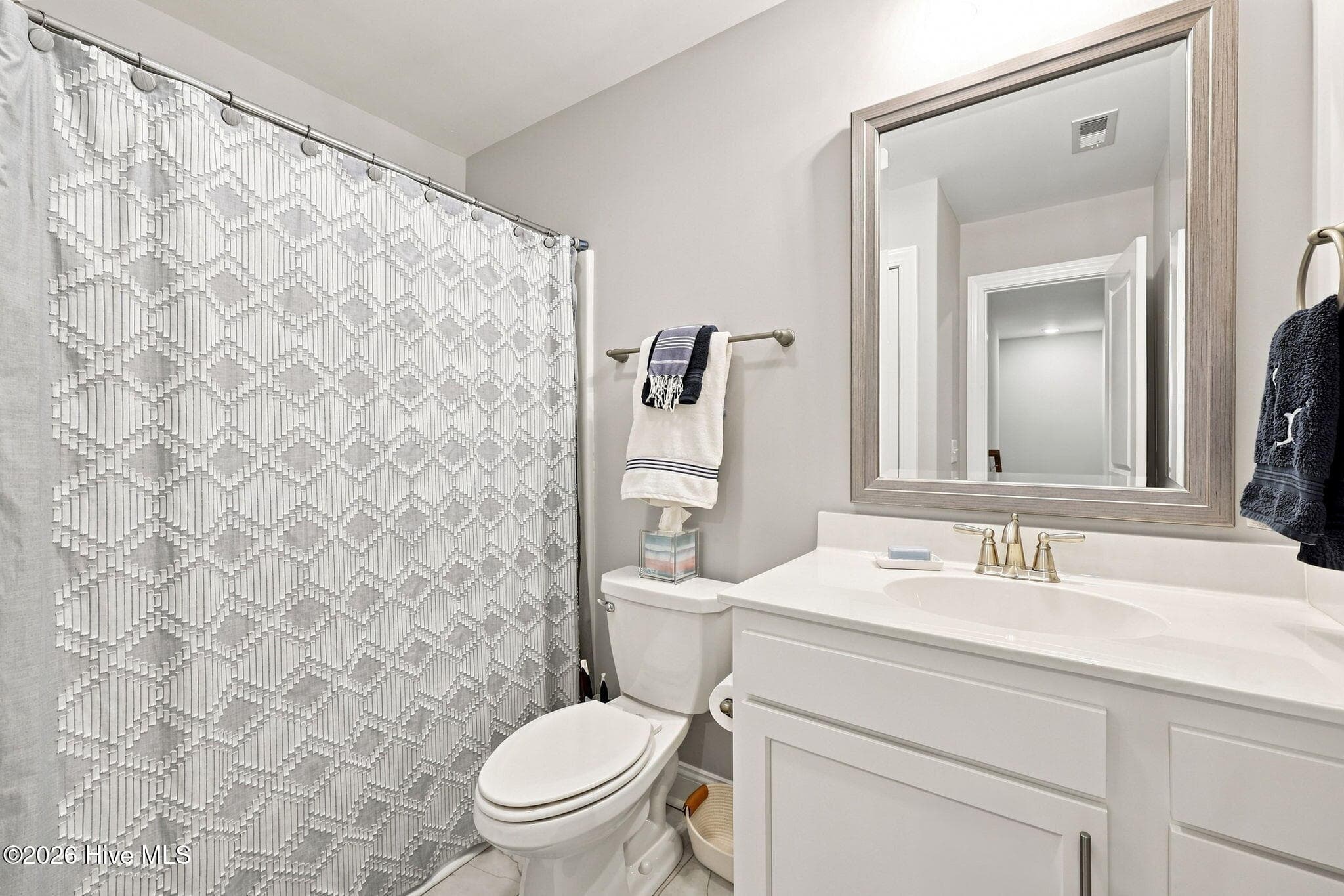 upstairs full bath , tiled floor - 3516 Richter Way A, Greenville, NC 27834