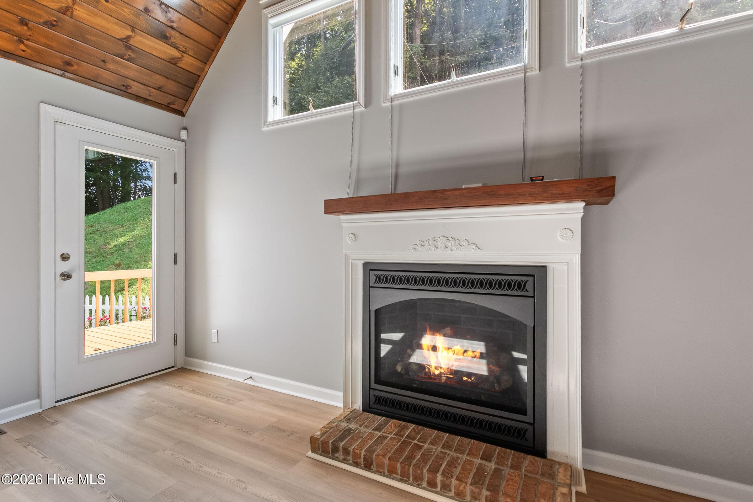Single Family Residence at 21 Grand Ridge, Murphy, NC 28906, photo 14 of 86