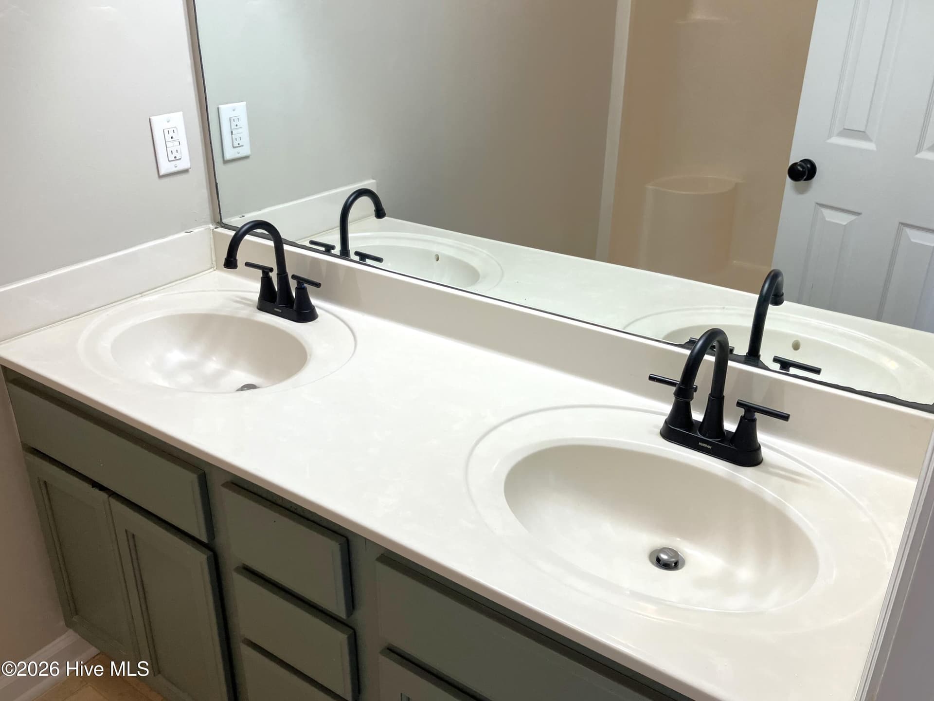 Master Bath - 108 Pete Jones Drive Unit 24, Richlands, NC 28574