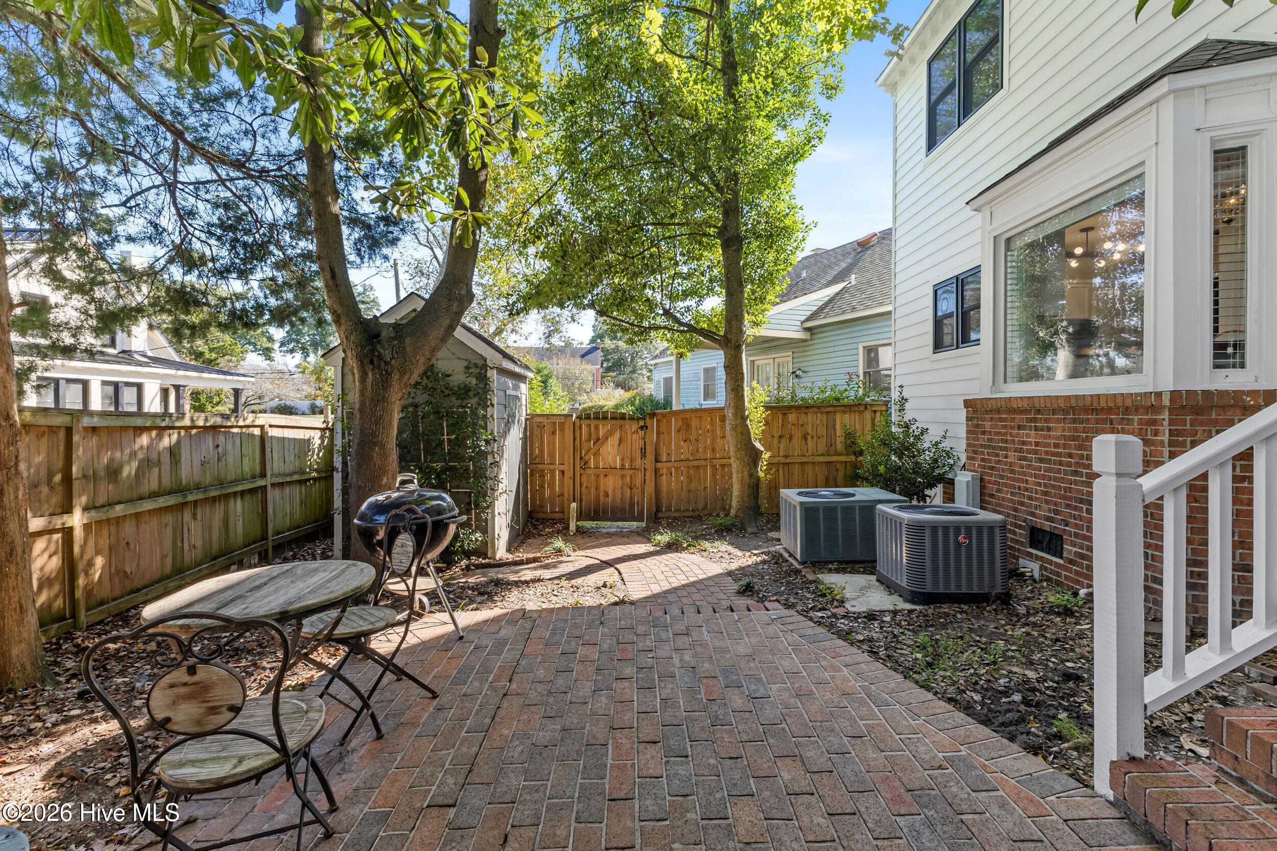 Townhouse at 4 St Marys Place, Wilmington, NC 28403, photo 30 of 33