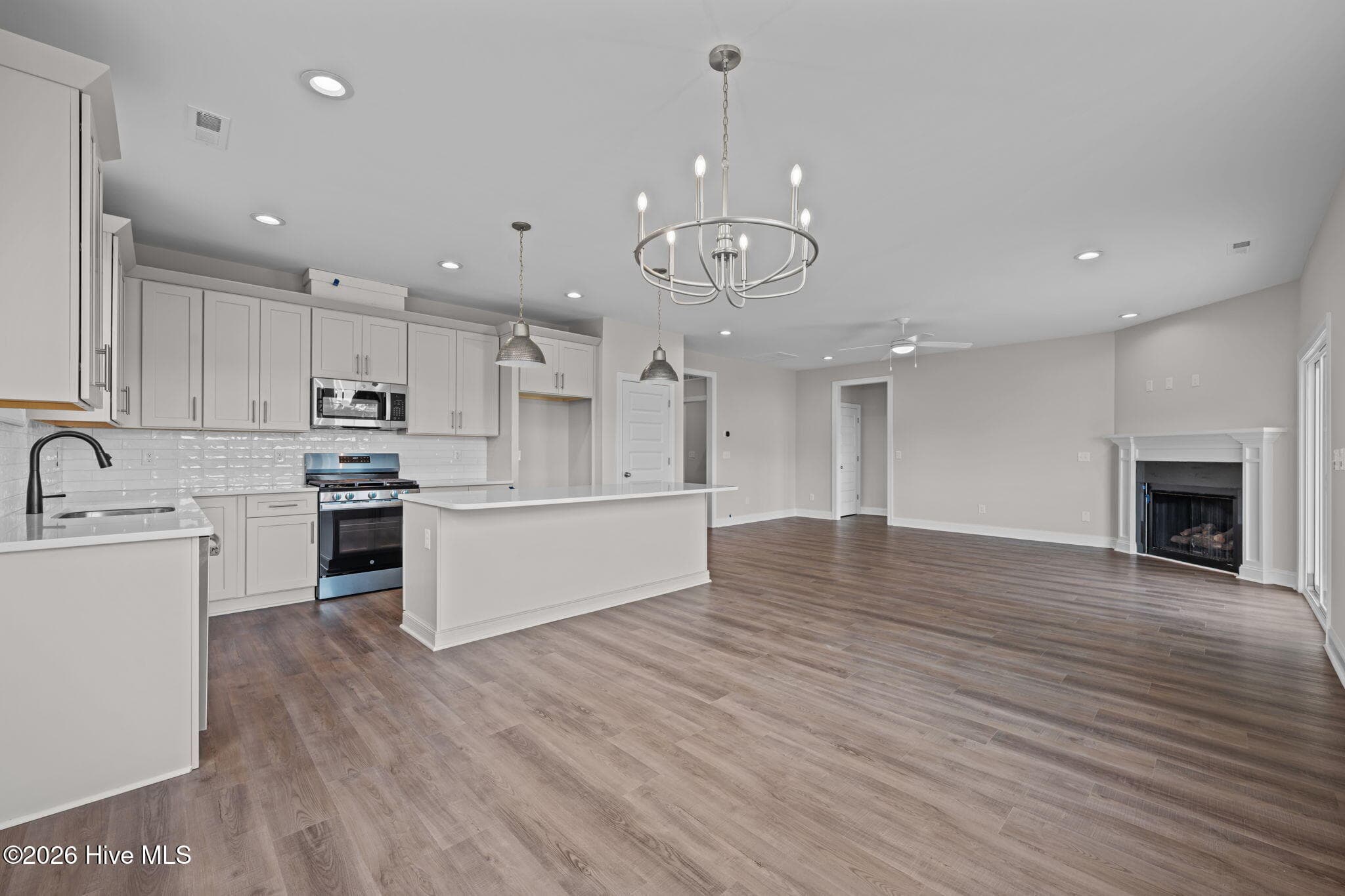 Single Family Residence at 1004 Exeter Place, New Bern, NC 28562, photo 19 of 44