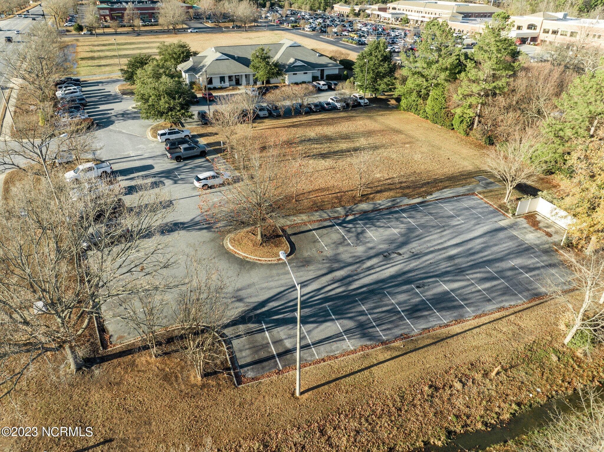 Improved at 1840 W Arlington Boulevard 2c, Greenville, NC 27834, photo 12 of 16