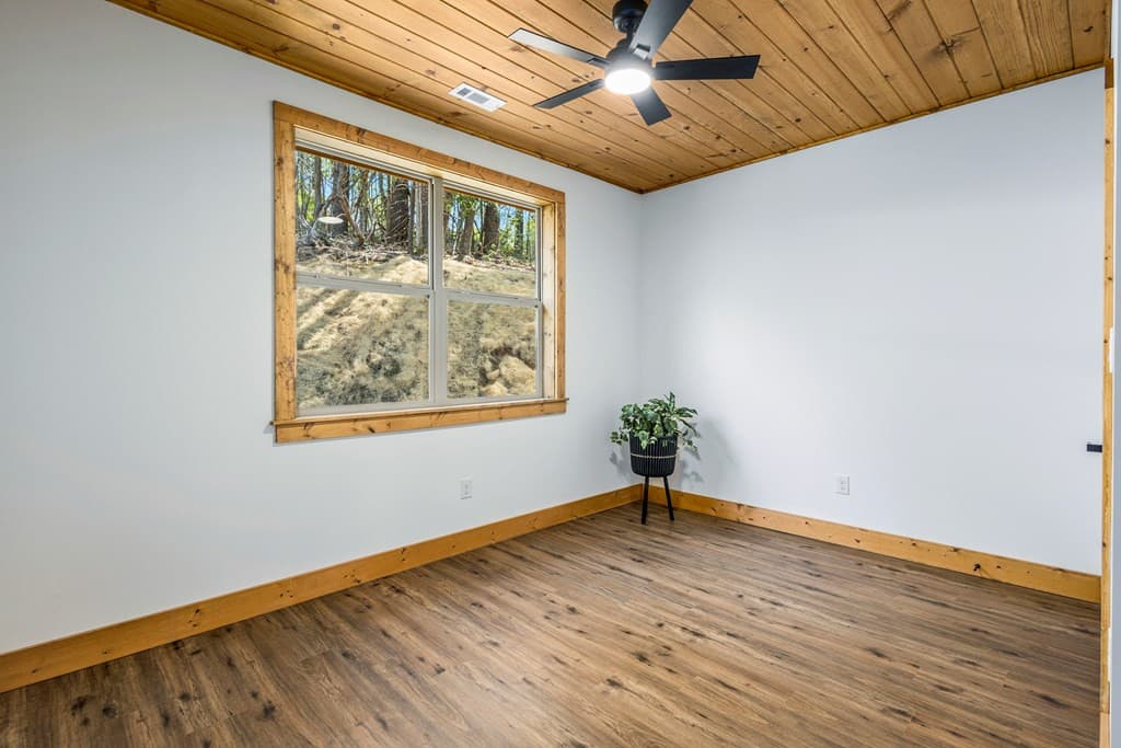 Single Family Residence at 342 Hunter Ridge, Murphy, NC 28906, photo 60 of 82