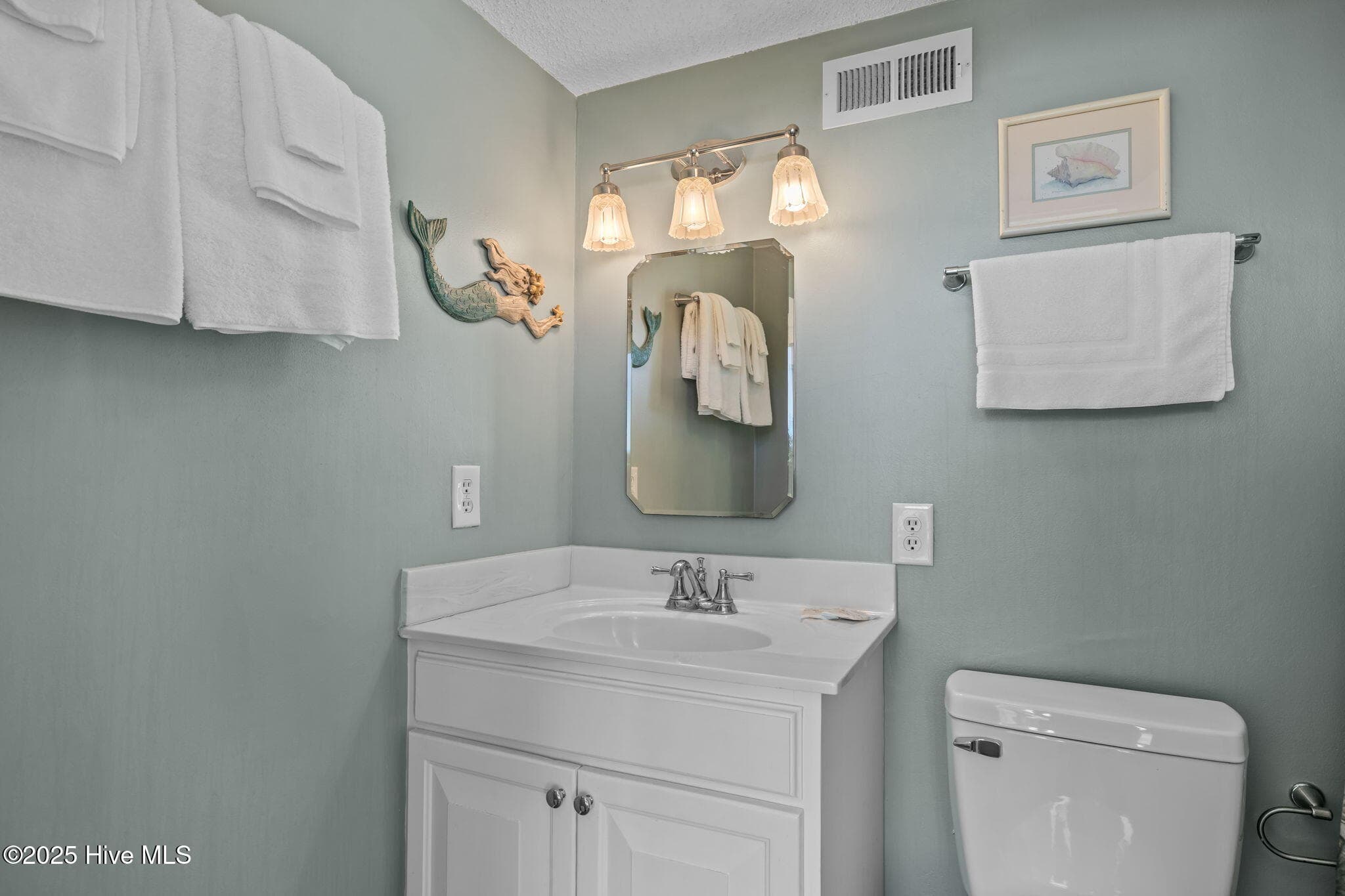 Condominium at 2305 W Fort Macon Road 101, Atlantic Beach, NC 28512, photo 14 of 20