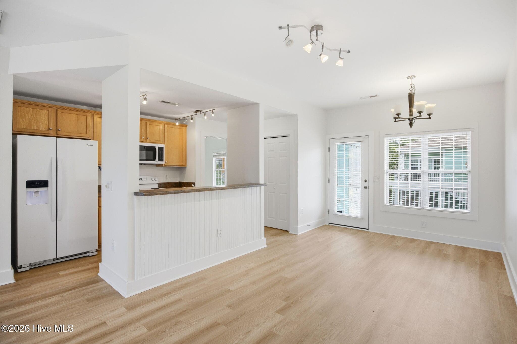 Condominium at 2308 Wrightsville Avenue Apt 202, Wilmington, NC 28403, photo 7 of 47