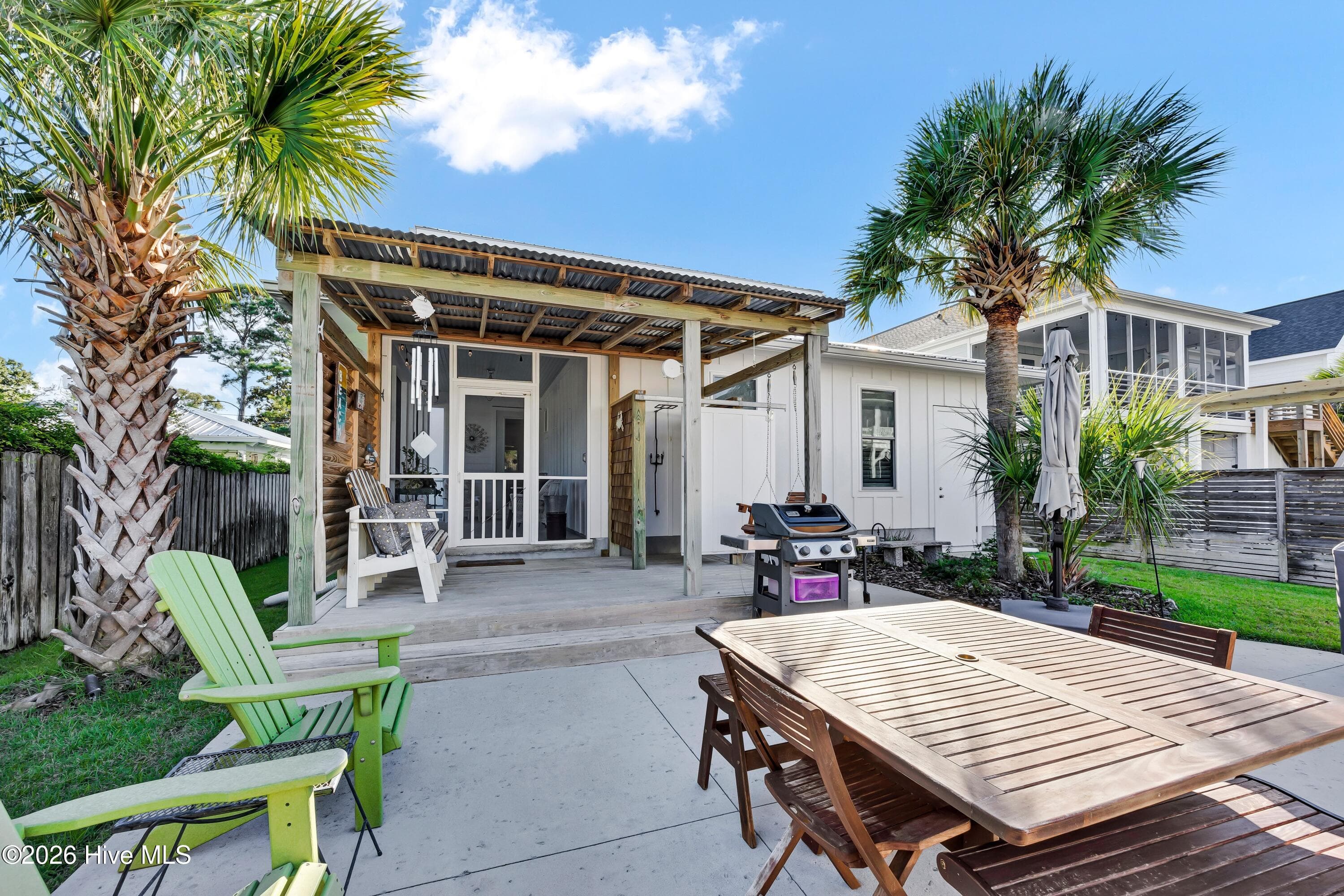 Single Family Residence at 702 Fayetteville Avenue, Carolina Beach, NC 28428, photo 28 of 31