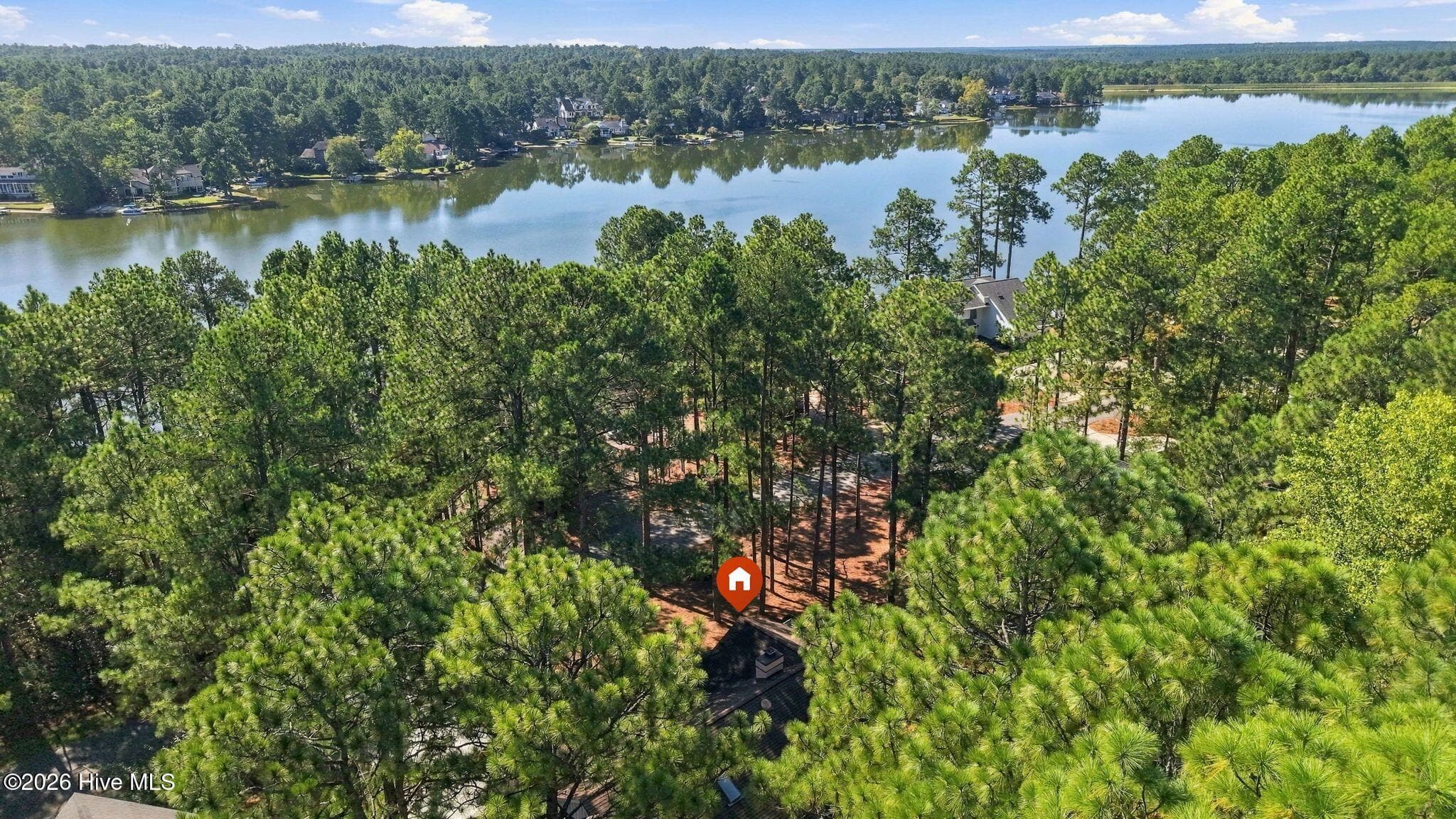Great proximity to Lake Pinehurst! - 715 Lake Forest Drive SE, Pinehurst, NC 28374