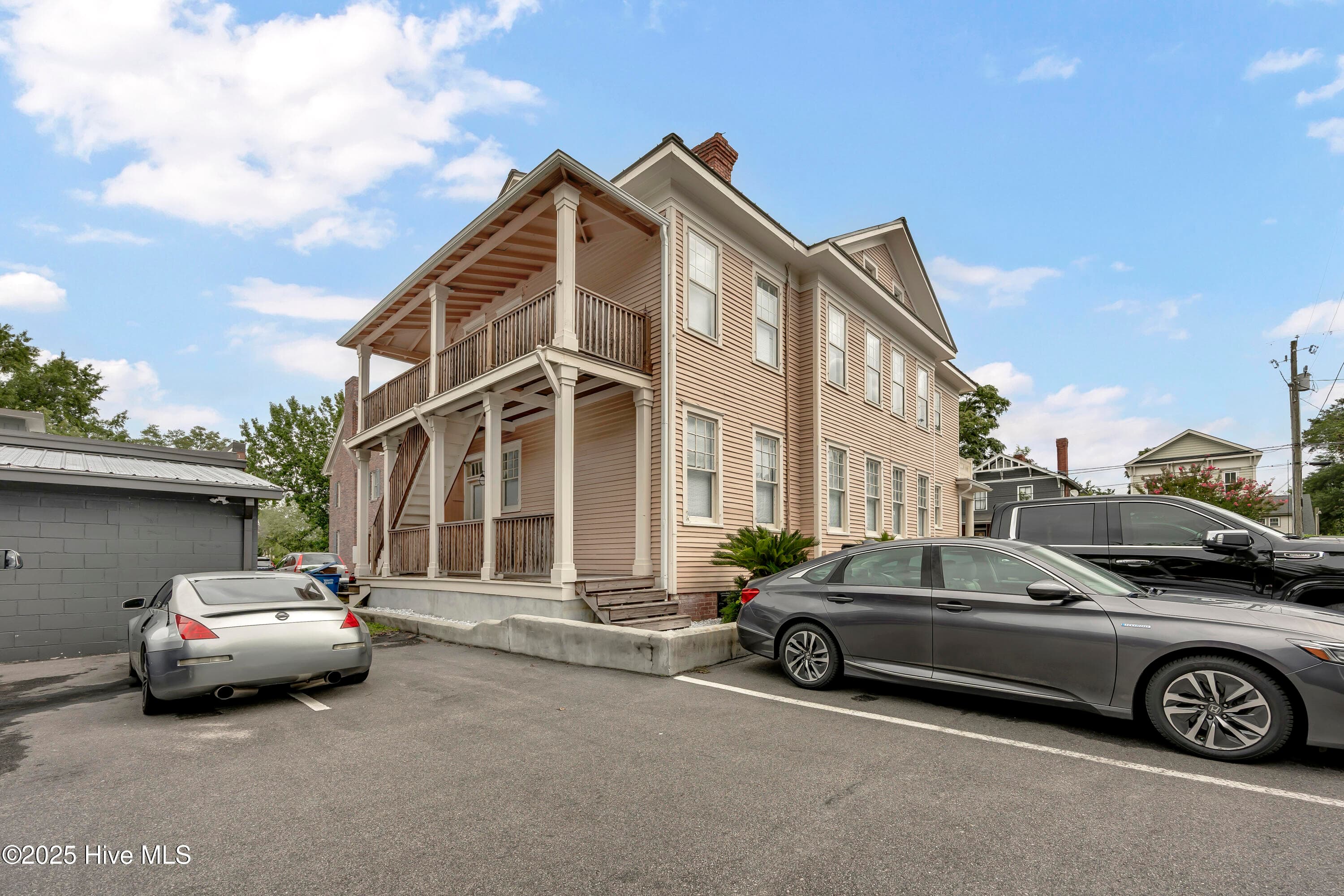 Duplex at 8 S 7th Street, Wilmington, NC 28401, photo 27 of 46
