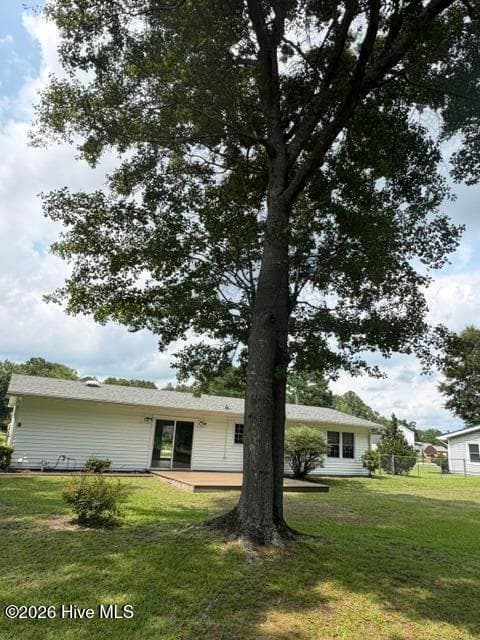 Single Family Residence at 2216 Ridge Road, New Bern, NC 28560, photo 12 of 41