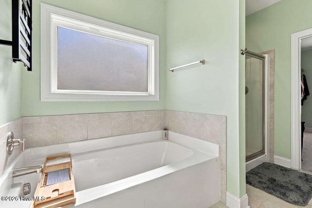 Soaking tub - 2019 Tarpon Trail, New Bern, NC 28562