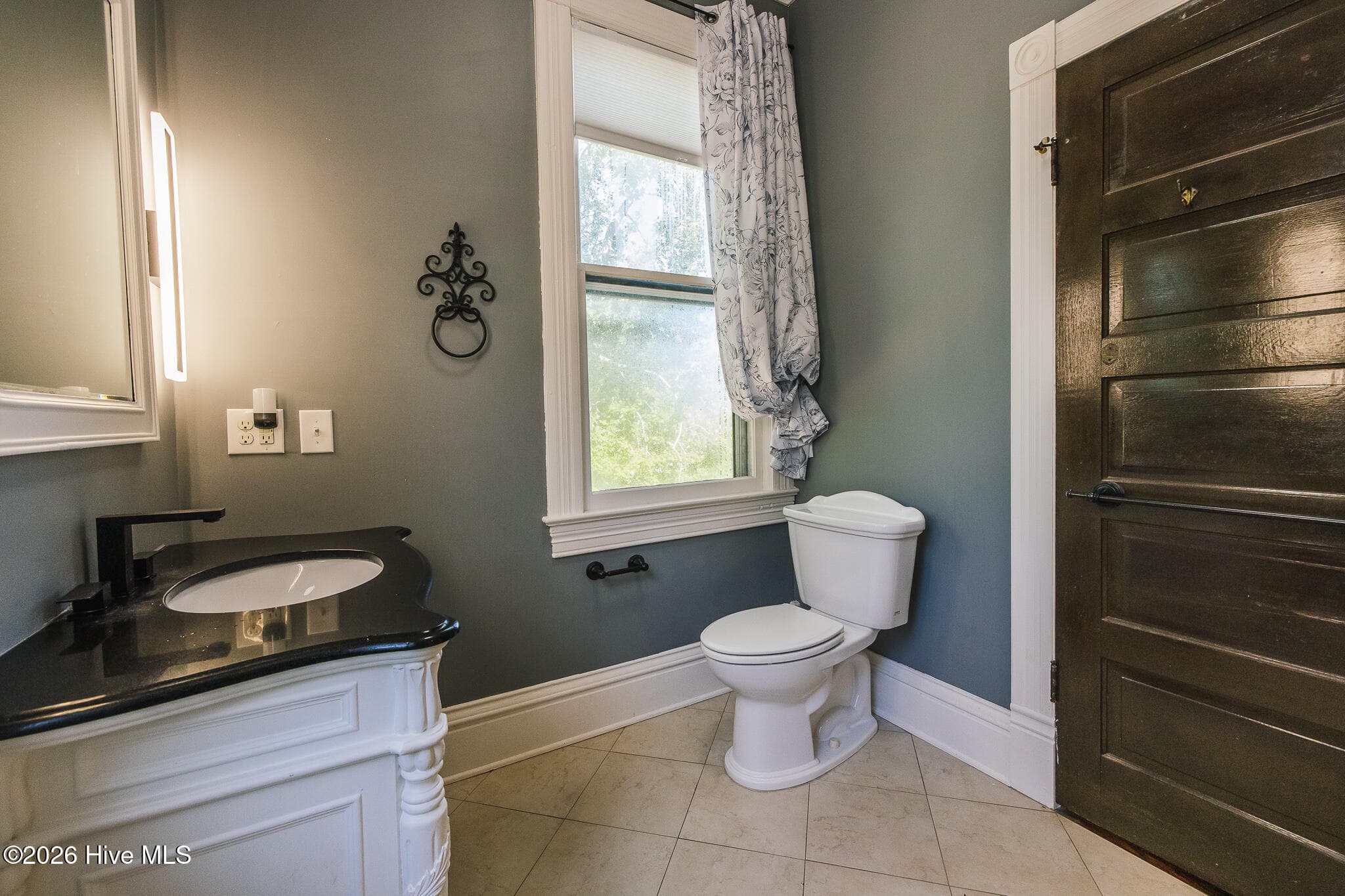 Single Family Residence at 615 New Street, New Bern, NC 28560, photo 45 of 82