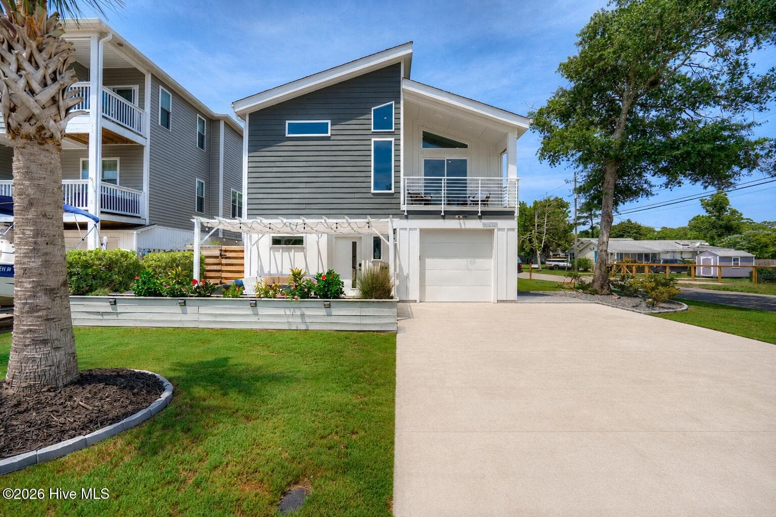 Townhouse at 601 Spartanburg Avenue 1, Carolina Beach, NC 28428, photo 4 of 39