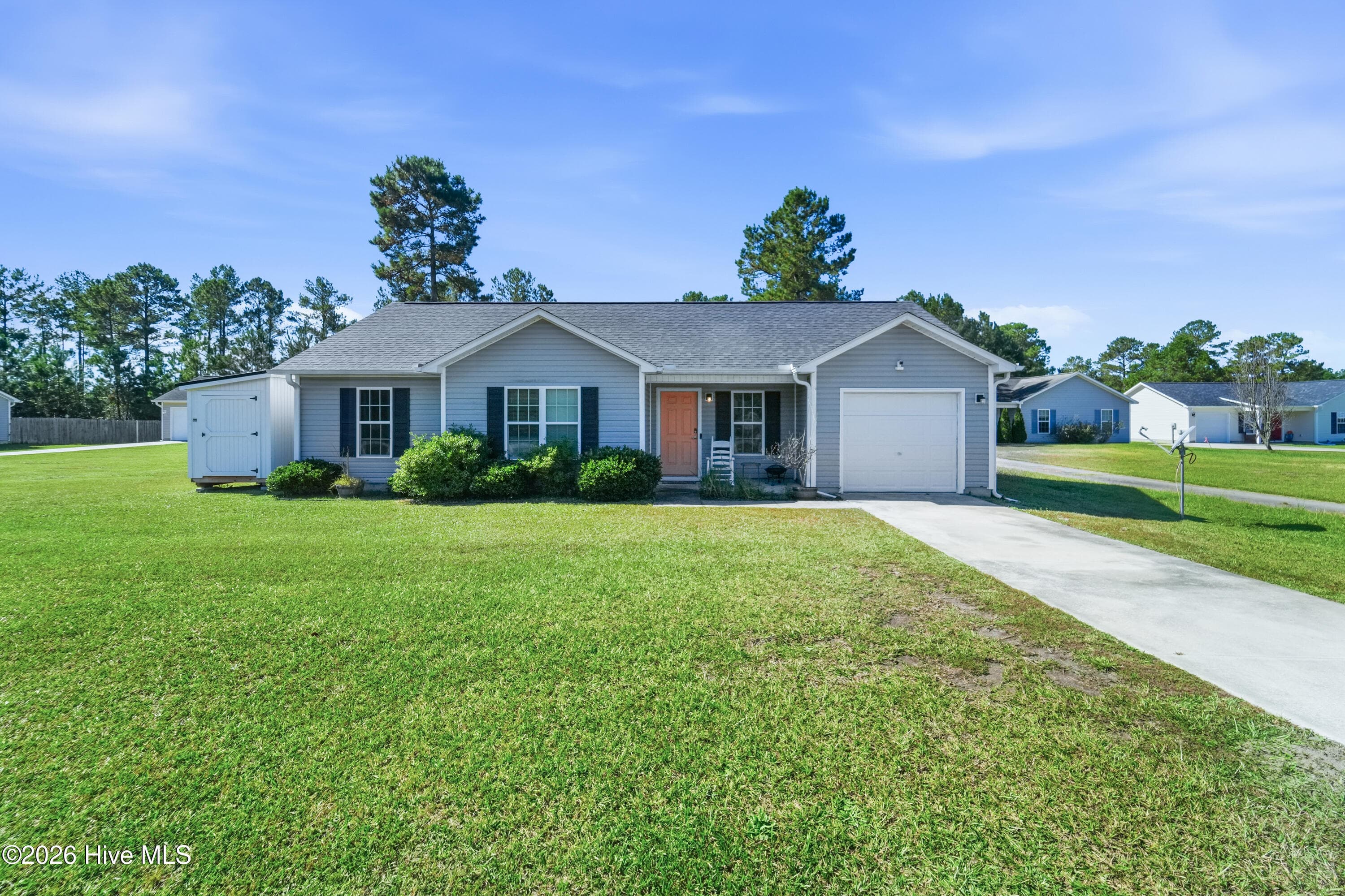 178 Ashbury Park Lane, Richlands, NC 28574