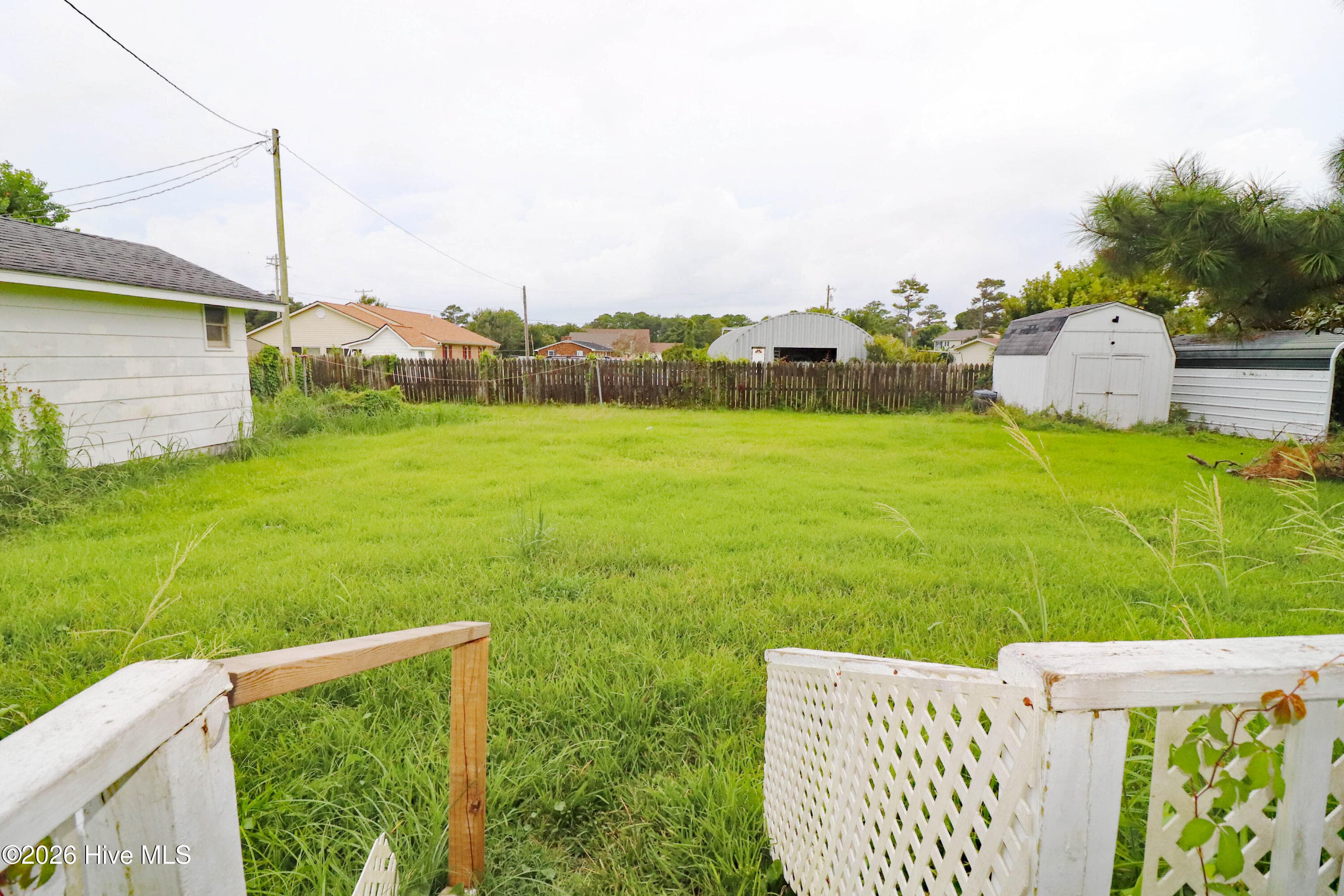 Manufactured Home at 115 Canal Drive, Harkers Island, NC 28531, photo 10 of 61