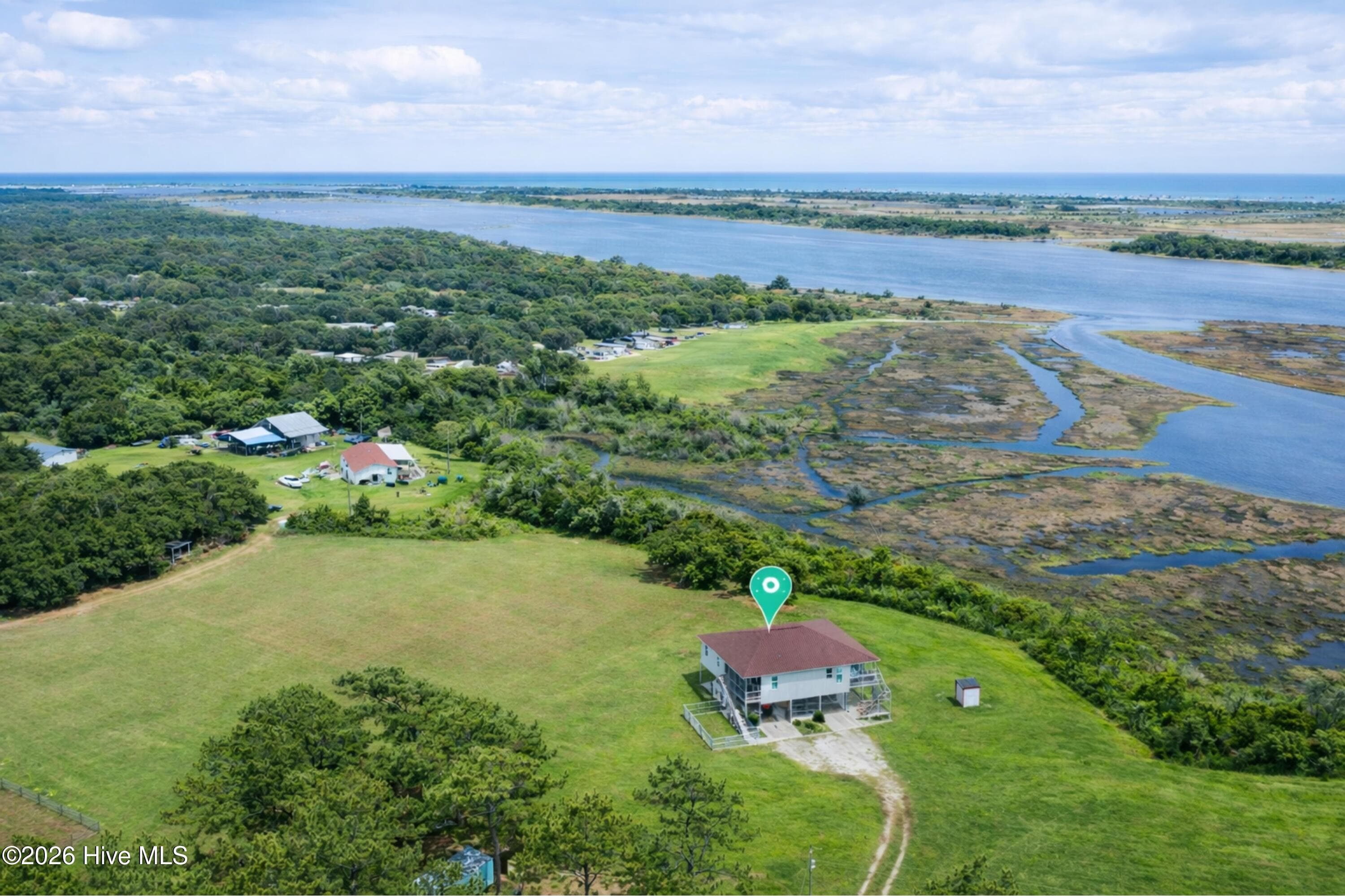 301 Intracoastal Court, Sneads Ferry, NC 28460