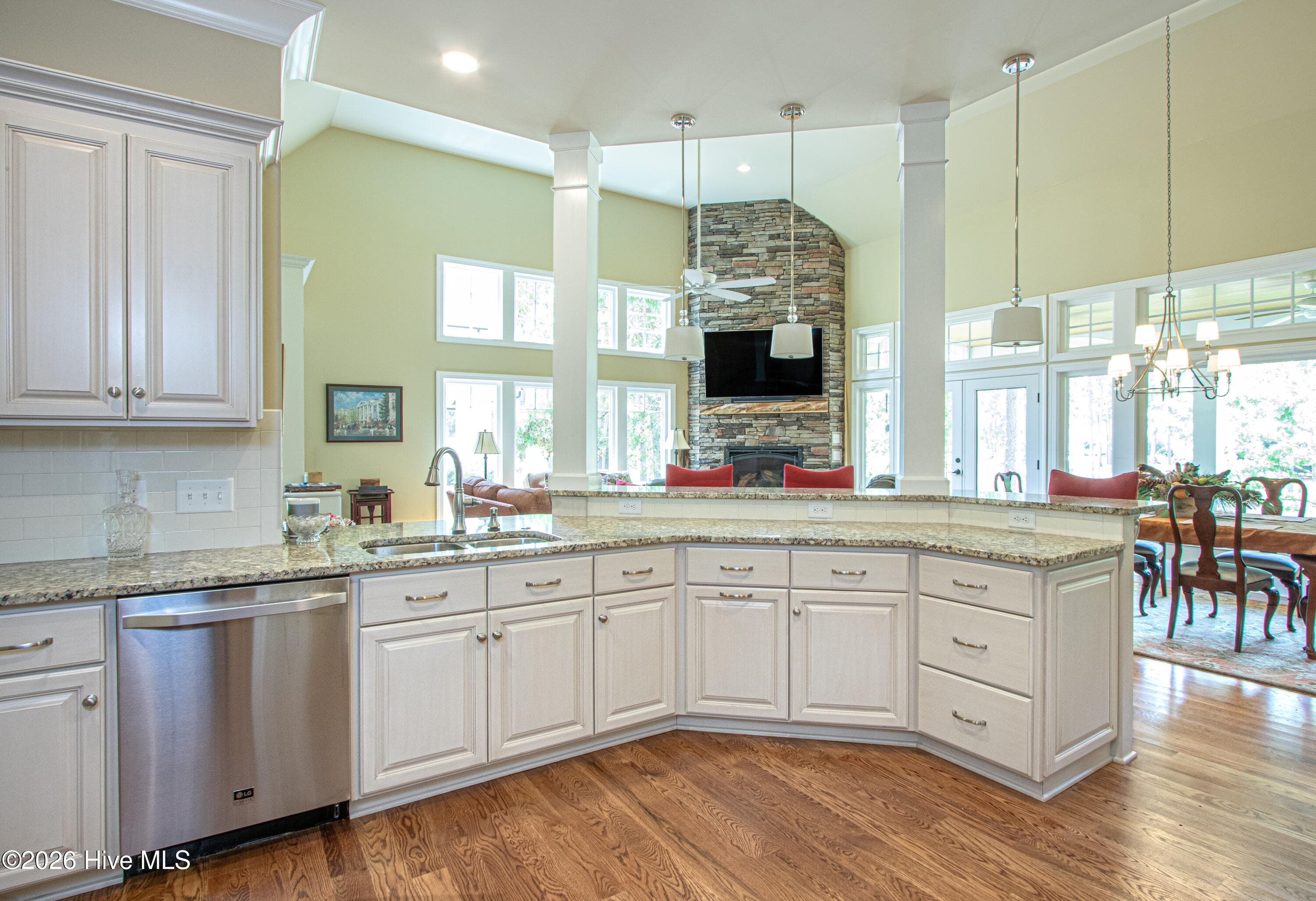 Single Family Residence at 12 Fortrose Circle, Pinehurst, NC 28374, photo 20 of 49