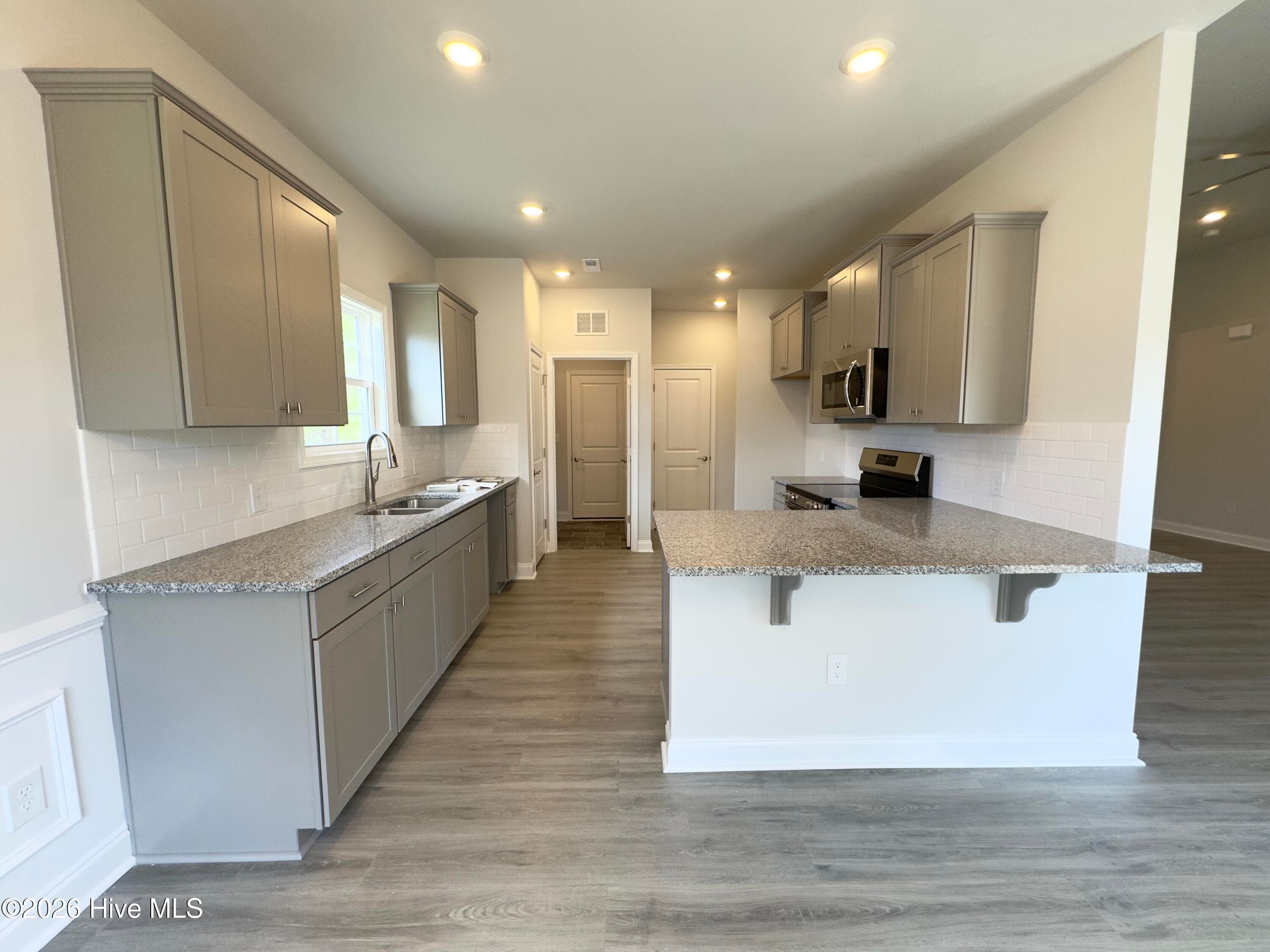 Single Family Residence at 2105 Sandbrook Loop, Leland, NC 28451, photo 12 of 27