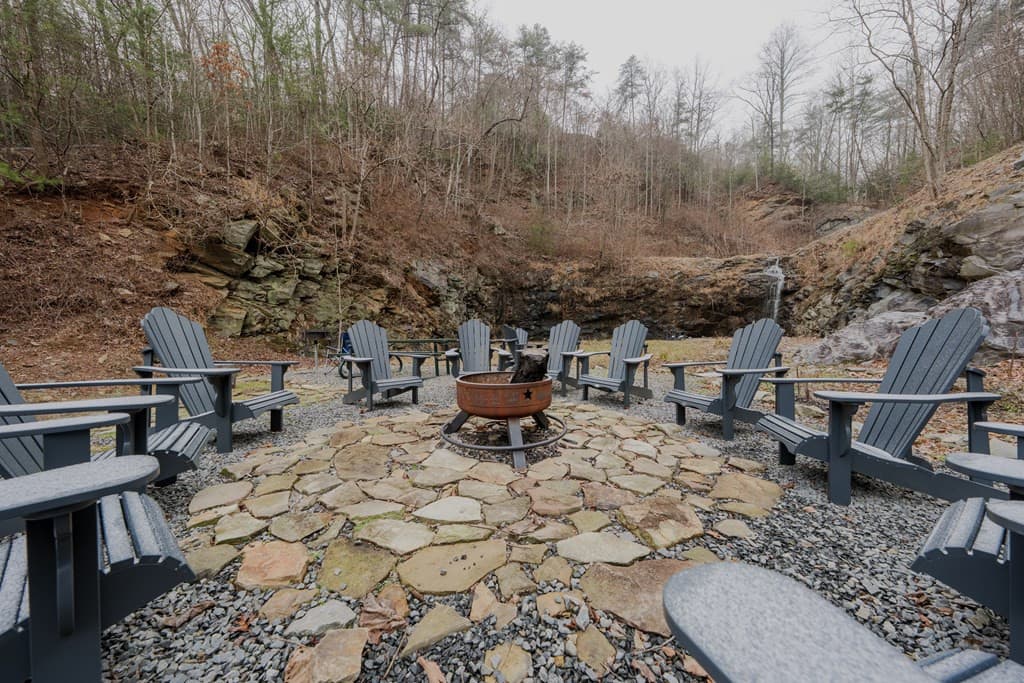 5 Acre Community Area with Fire Pit and Pavilion - Lot 120 Serene Pond Trail, Murphy, NC 28906