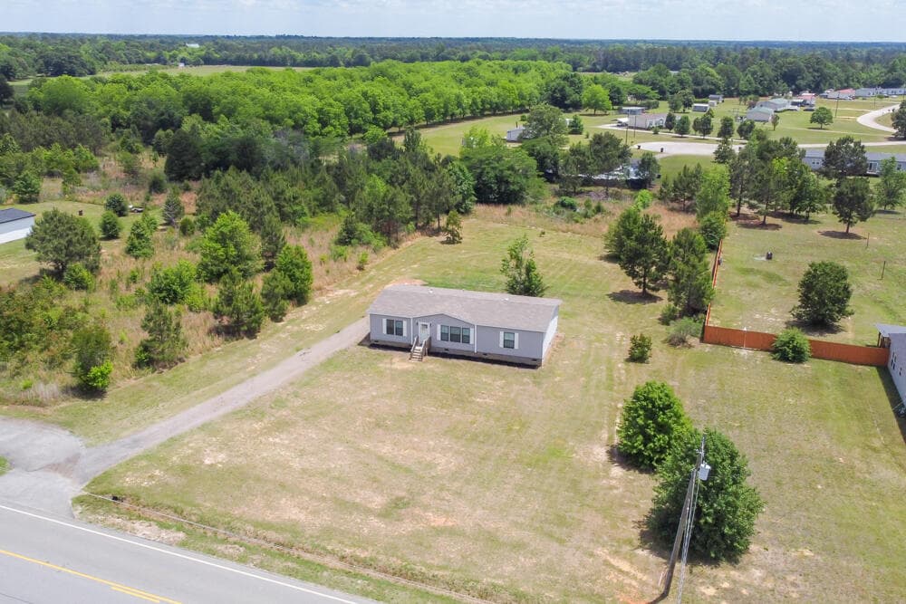 Manufactured Home at 3584 Ga Highway 88, Blythe, GA 30805, photo 4 of 37