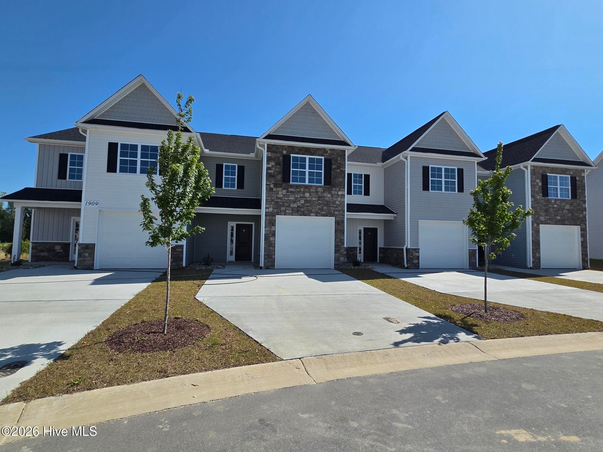 Townhouse at 1909 Newbury Way C, Greenville, NC 27834, photo 6 of 36