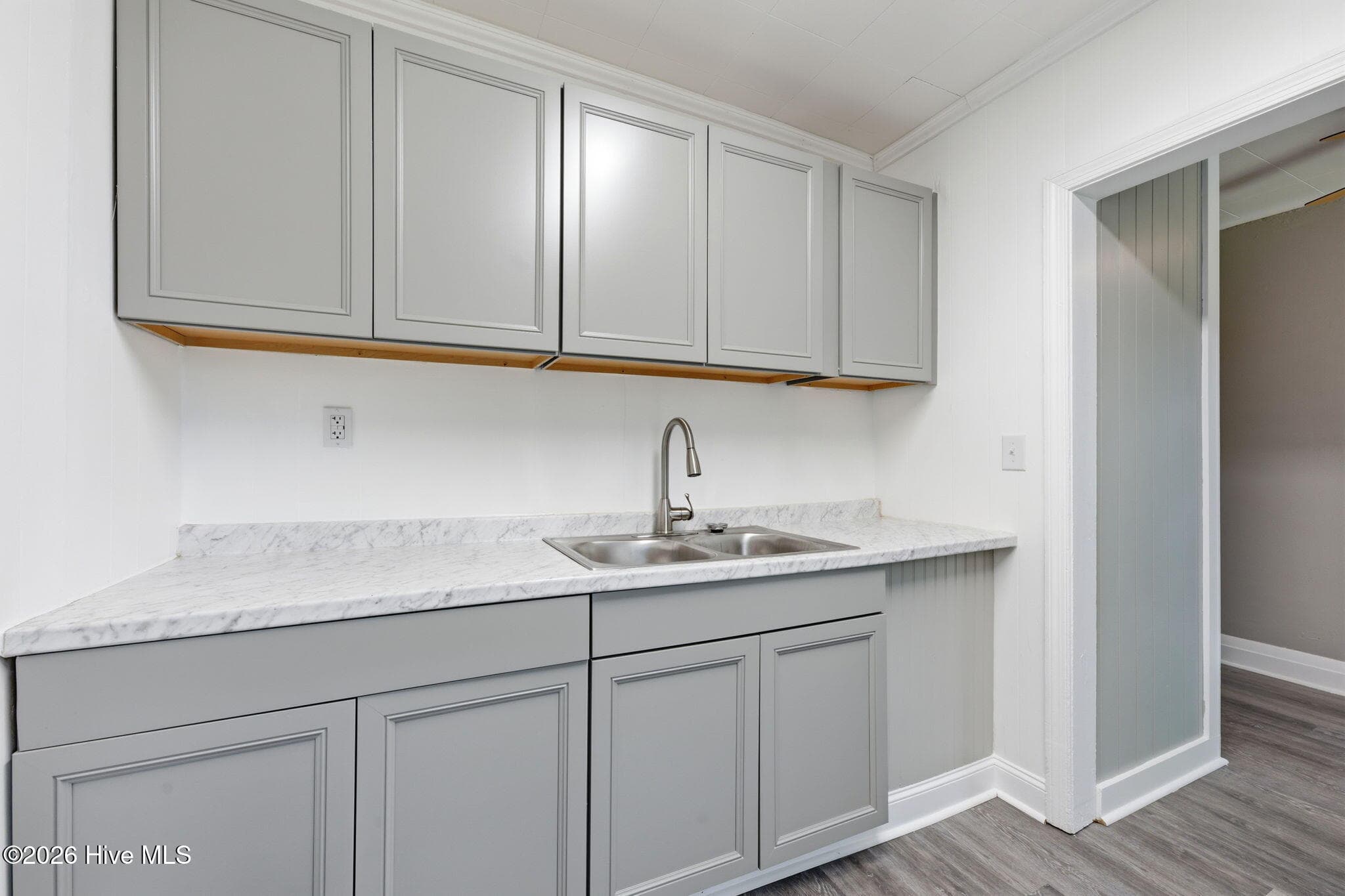 New Kitchen Cabinets & Fixtures - 1610 Queen Anne Lane, New Bern, NC 28560, New Bern