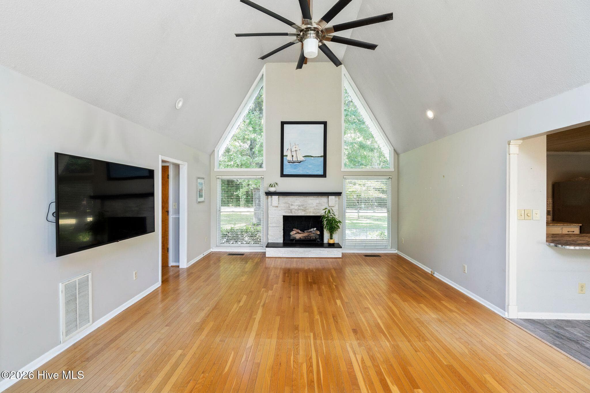 Single Family Residence at 220 Brockway Road, Wilmington, NC 28411, photo 13 of 97