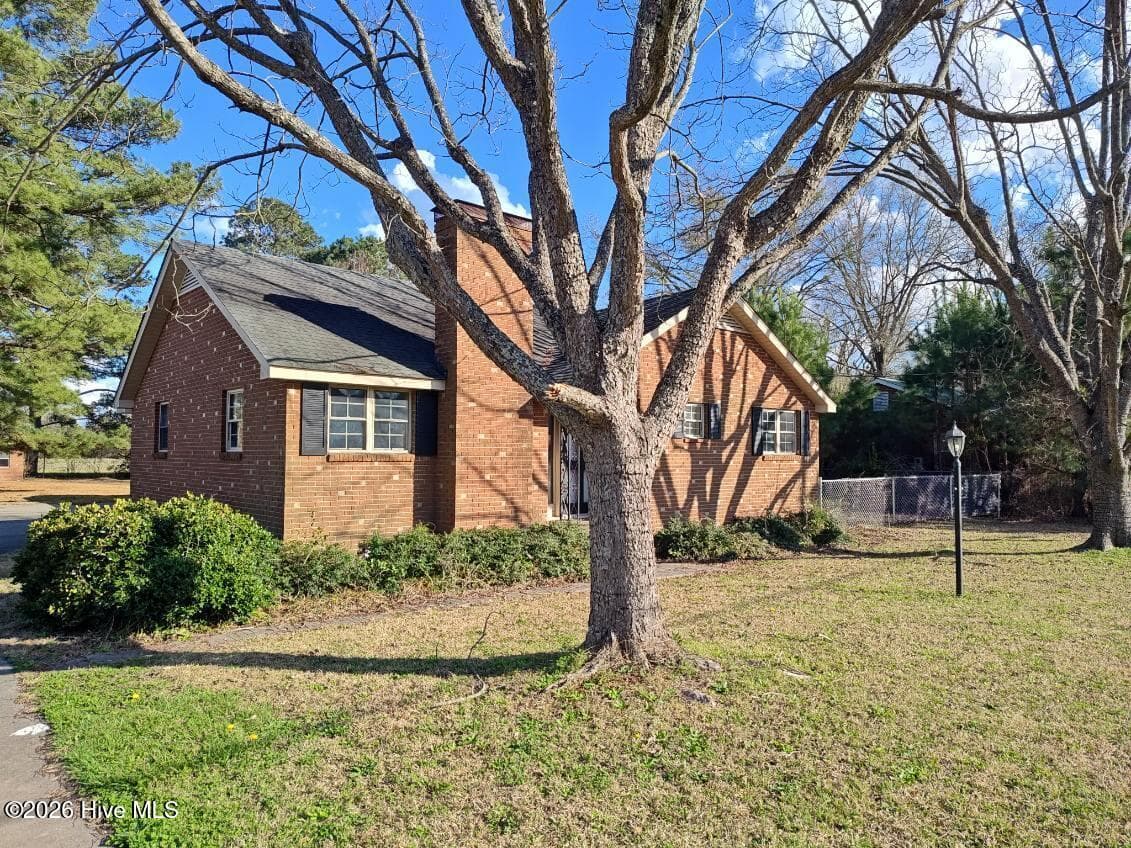 Single Family Residence at 489 Hwy 58 S, Kinston, NC 28504, photo 5 of 156