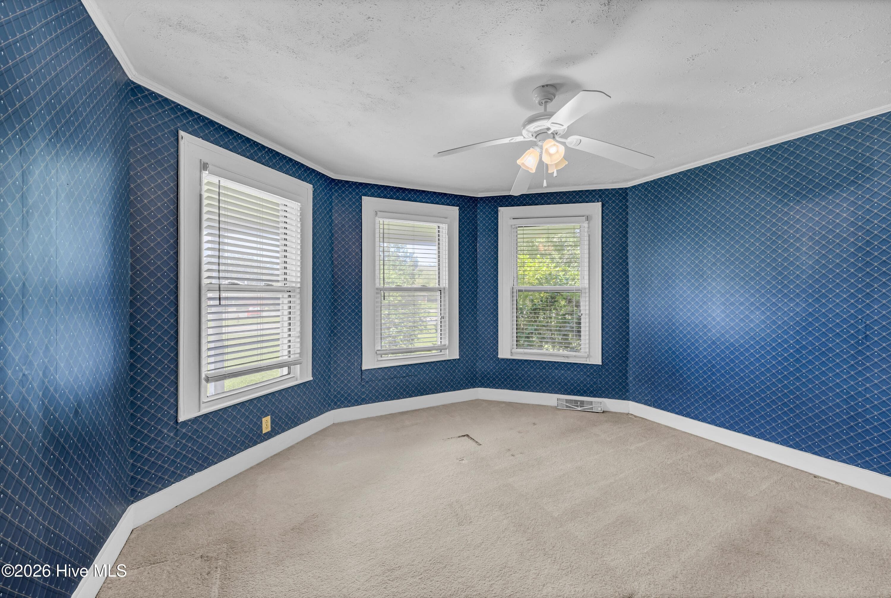 Single Family Residence at 4027 S Nc Hwy 11, Wallace, NC 28466, photo 13 of 27