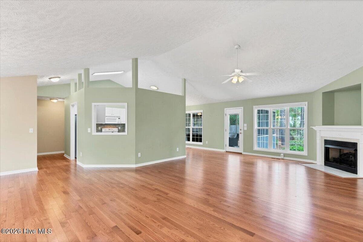 Single Family Residence at 3 Oak Tree Lane, Pinehurst, NC 28374, photo 6 of 59