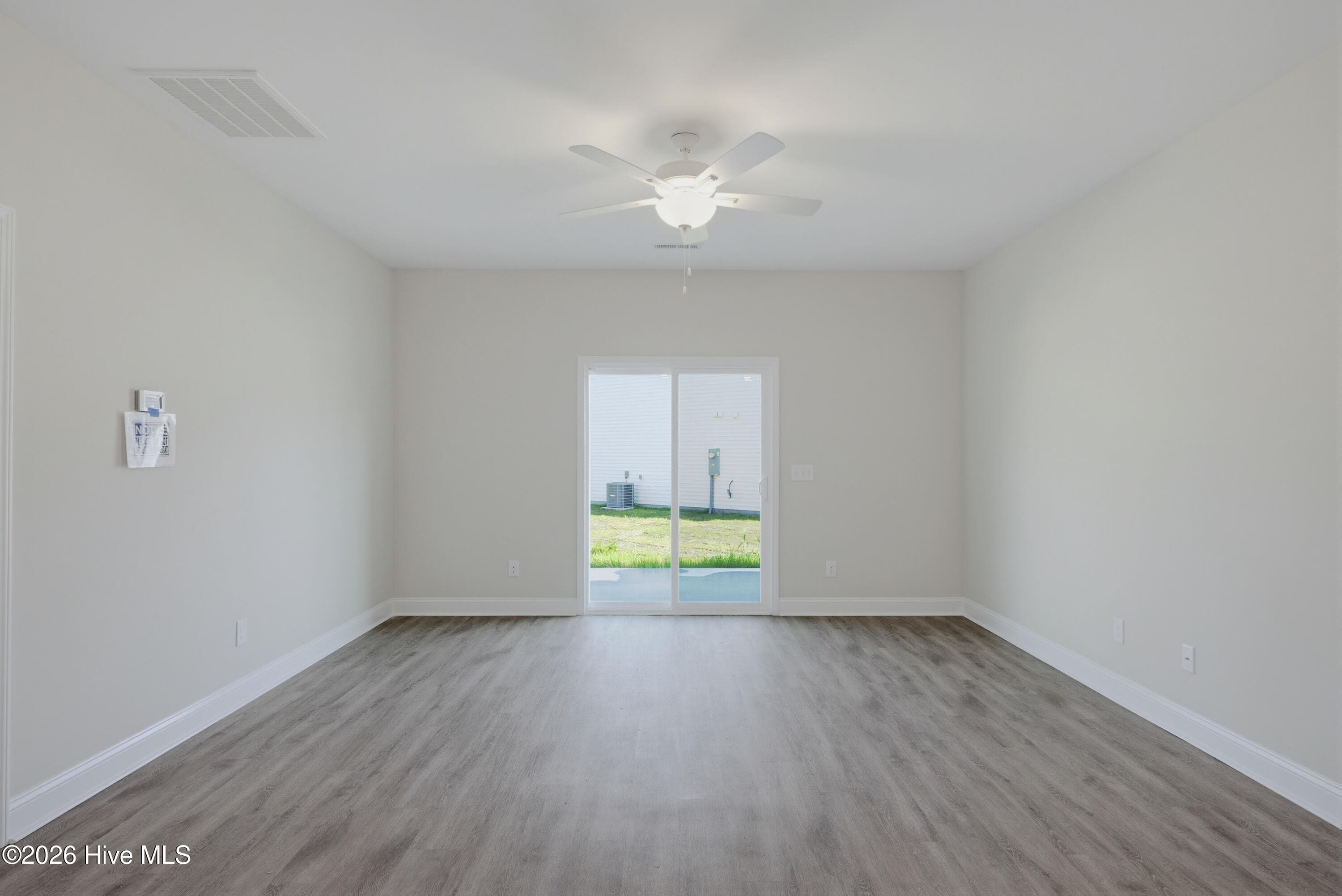 Townhouse at 208 Sandpiper Place, Holly Ridge, NC 28445, photo 7 of 23