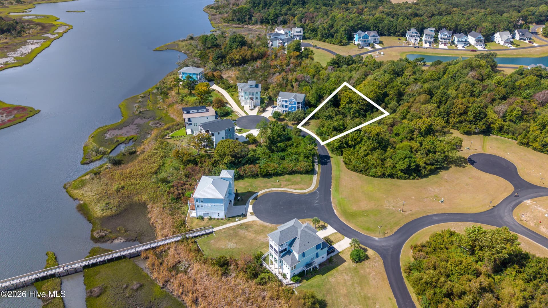 602 210 Seafarers Court, Holly Ridge, NC 28445