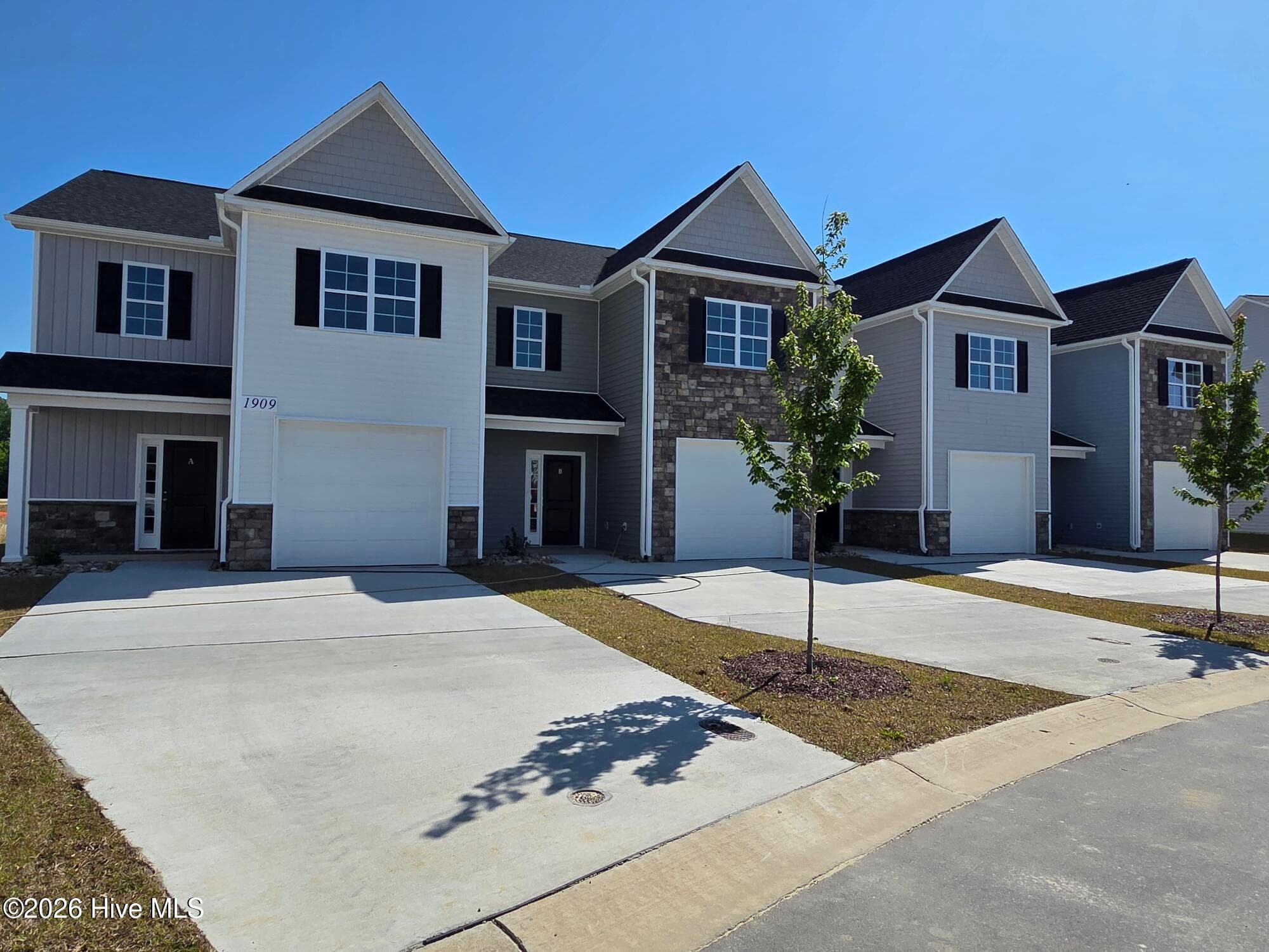Townhouse at 1909 Newbury Way C, Greenville, NC 27834, photo 3 of 36