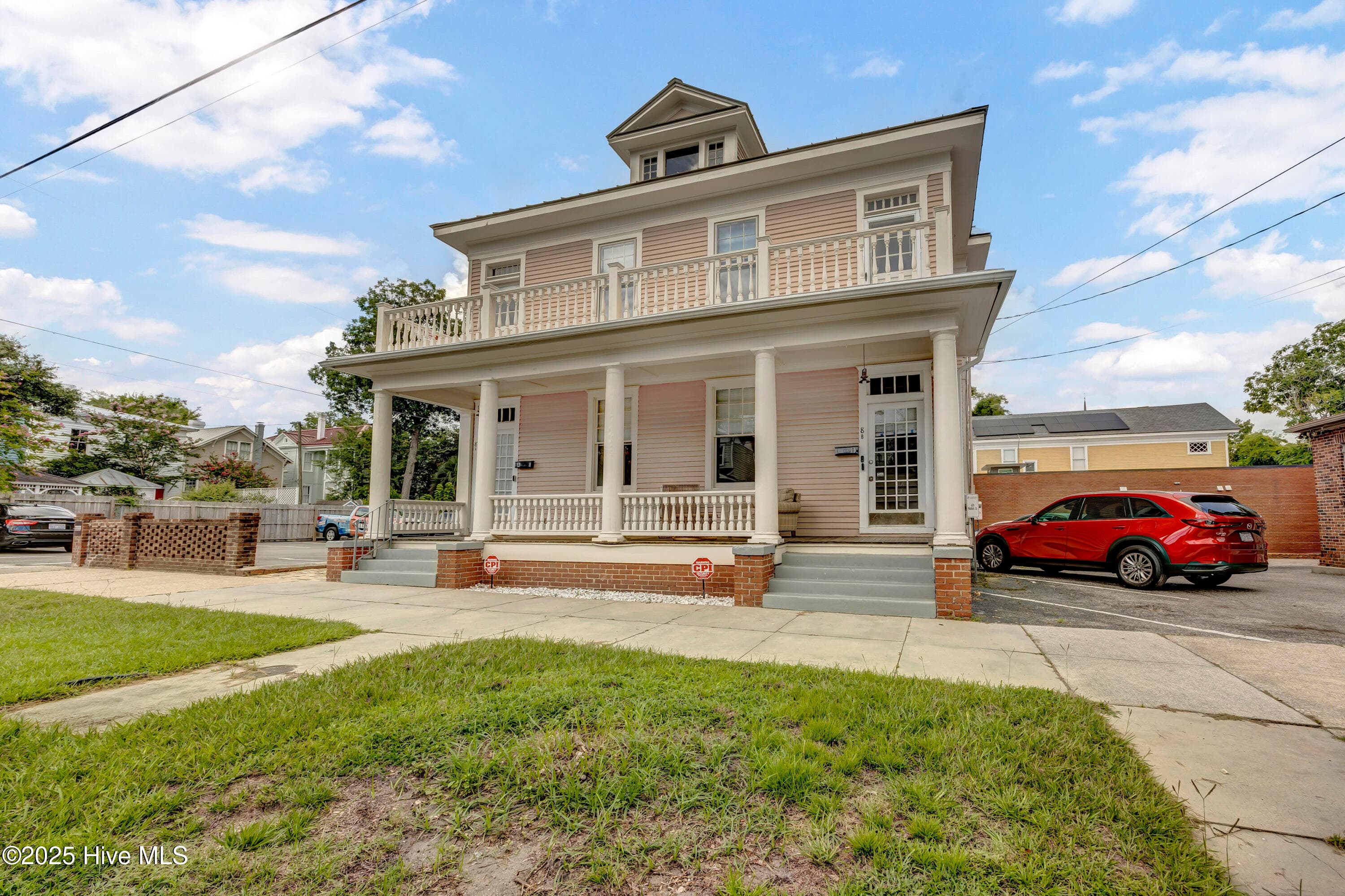 Duplex at 8 S 7th Street, Wilmington, NC 28401, photo 45 of 46