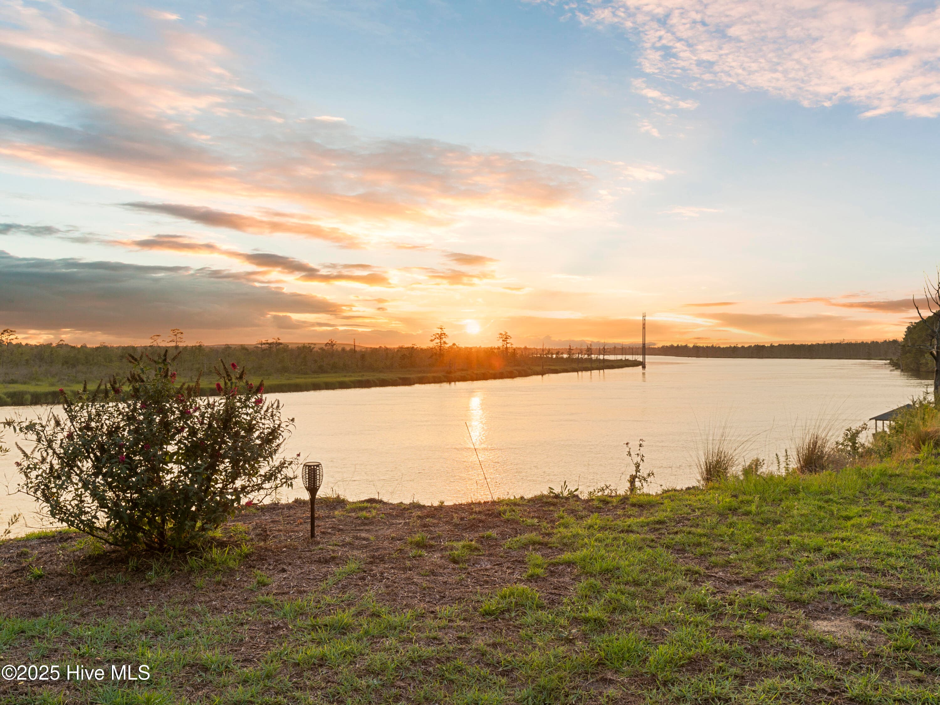 Stunning sunset views - 3623 White Cliffs Drive, Castle Hayne, NC 28429
