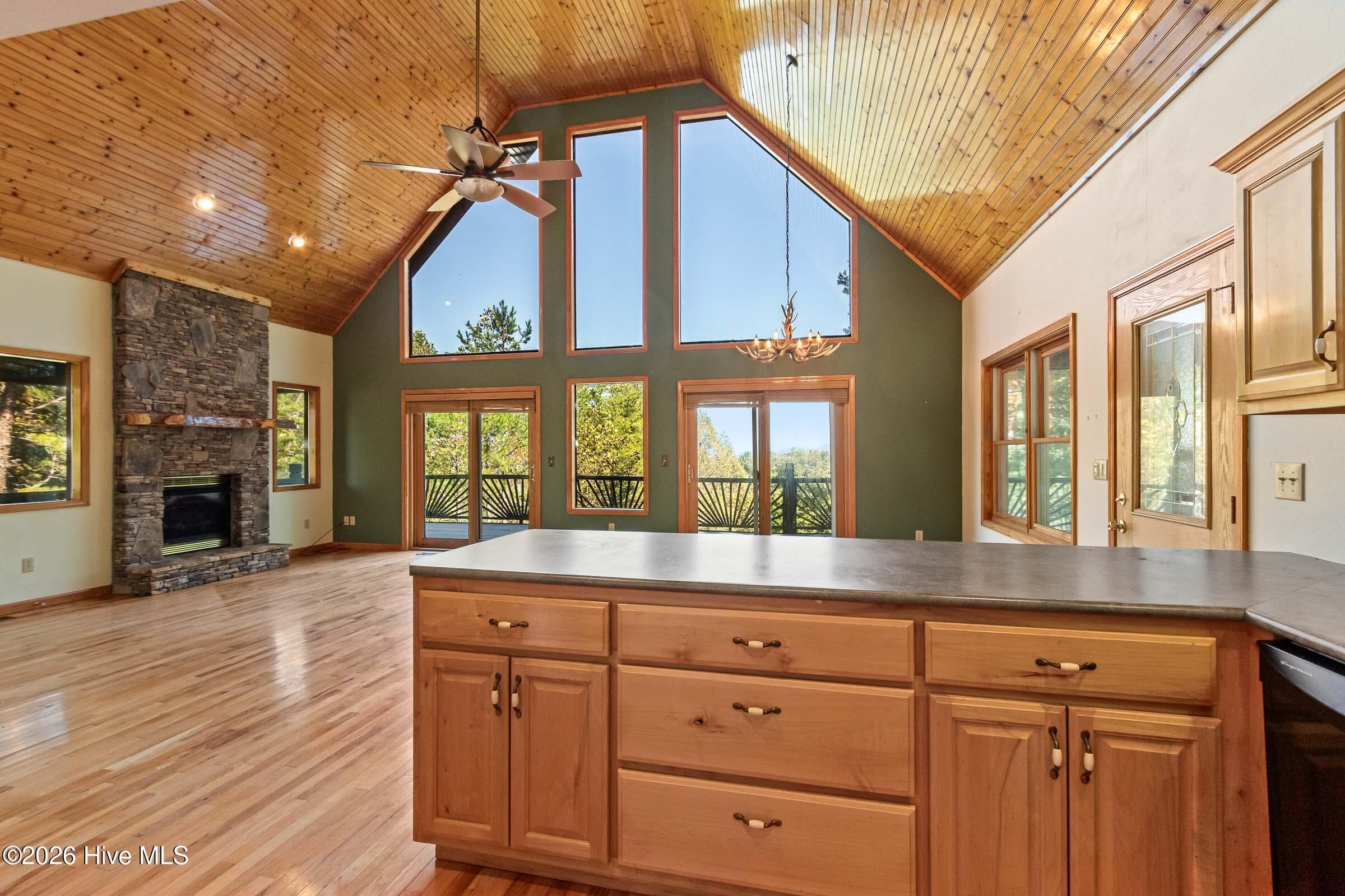 Single Family Residence at 75 Mountain Overlook Drive, Murphy, NC 28906, photo 24 of 80