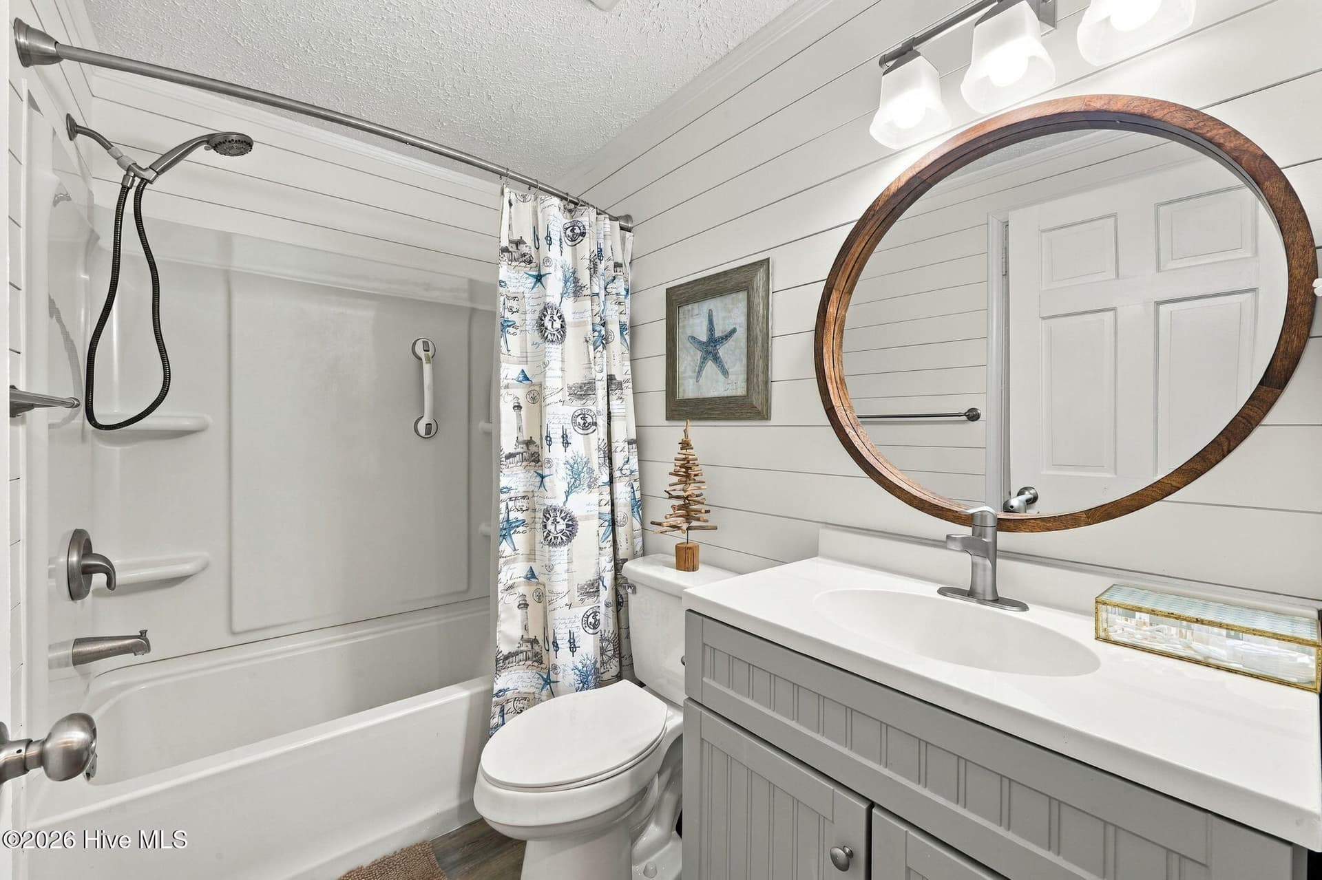 Upstairs Full Bathroom - 314 River Walk, New Bern, NC 28560