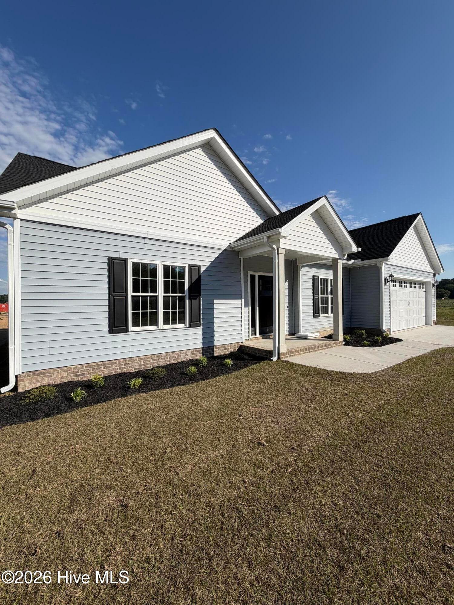 Single Family Residence at 303 Allies Drive, Goldsboro, NC 27534, photo 7 of 27