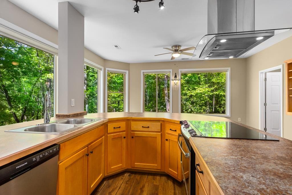 Single Family Residence at 285 Peachtree Mtn Est Road, Murphy, NC 28906, photo 23 of 82