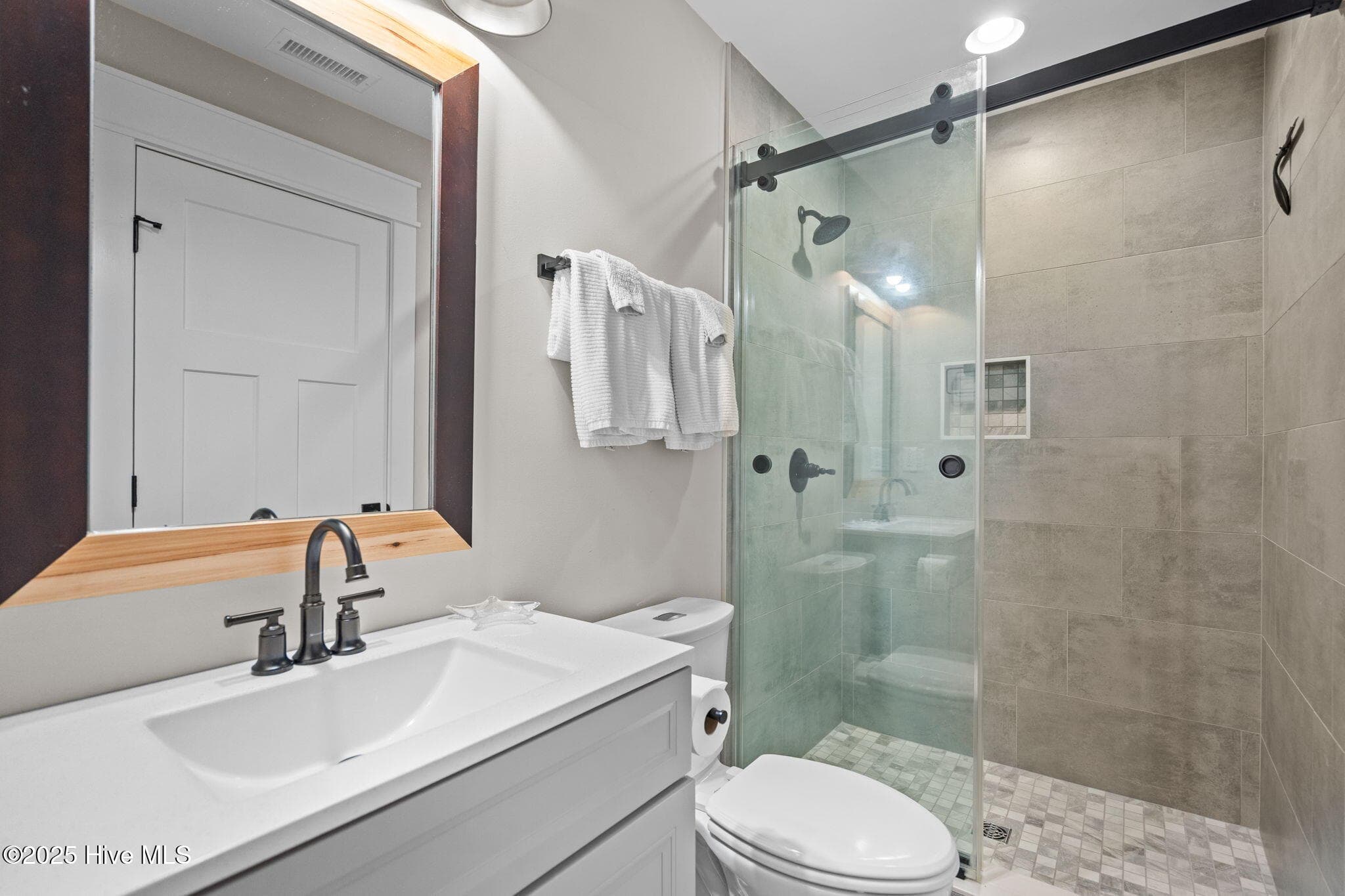 GUEST BATHROOM - CUSTOM TILE SHOWER - 2037 Oxpen Road SW, Supply, NC 28462
