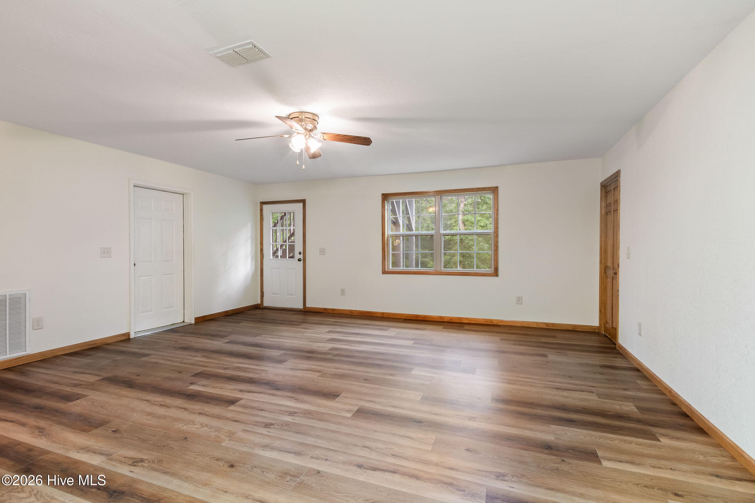 Single Family Residence at 85 Sunray Circle, Murphy, NC 28906, photo 3 of 4