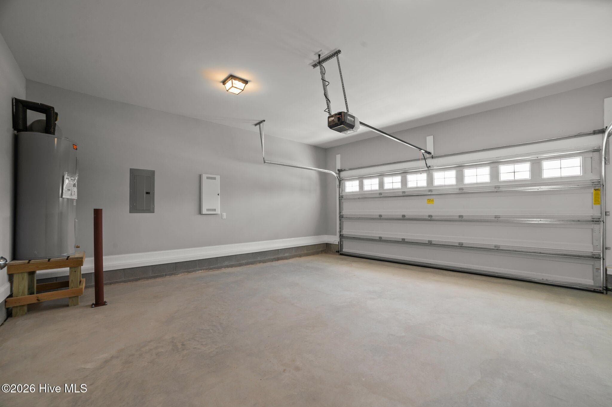 Photo of similar home - 878 Lendy Drive, Greenville, NC 27858