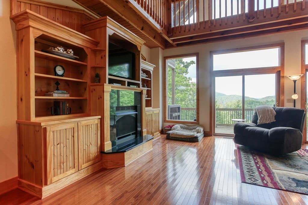 Residential at 113 Snowbird Trail, Robbinsville, NC 28771, photo 4 of 12