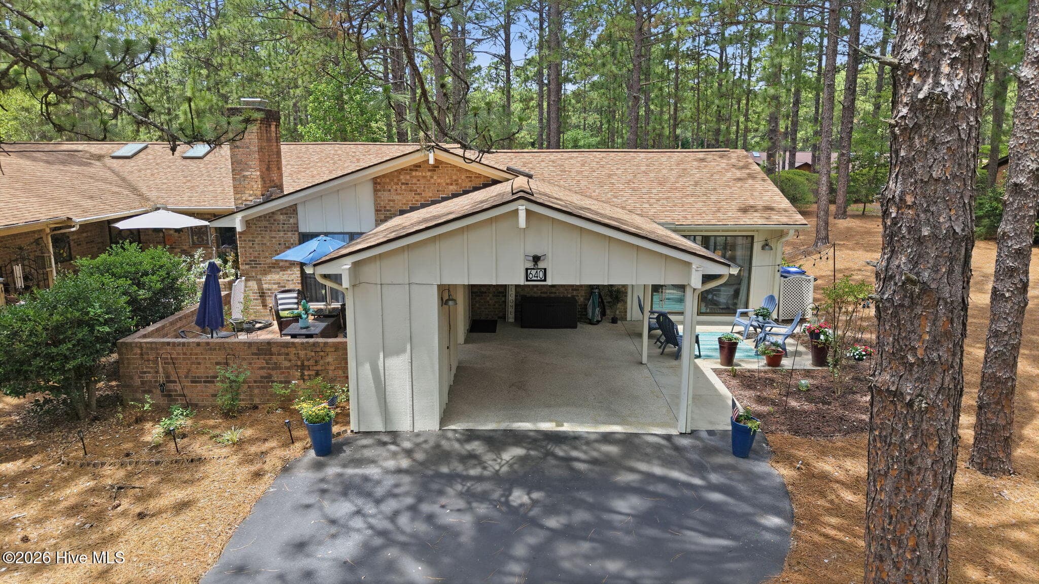 Single Family Residence at 640 Redwood Drive, Southern Pines, NC 28387, photo 3 of 51