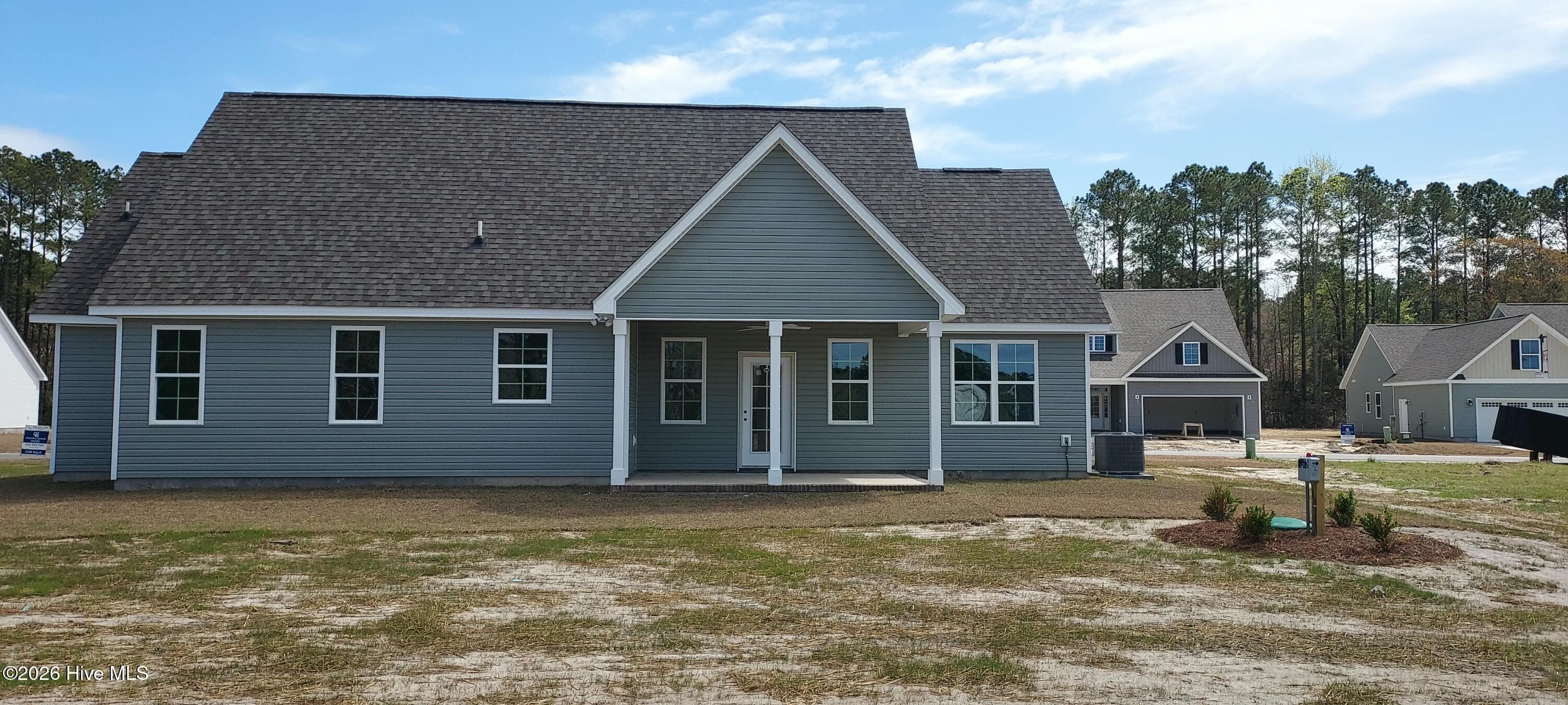 Single Family Residence at 113 Rolling Water Lane, Swansboro, NC 28584, photo 2 of 19