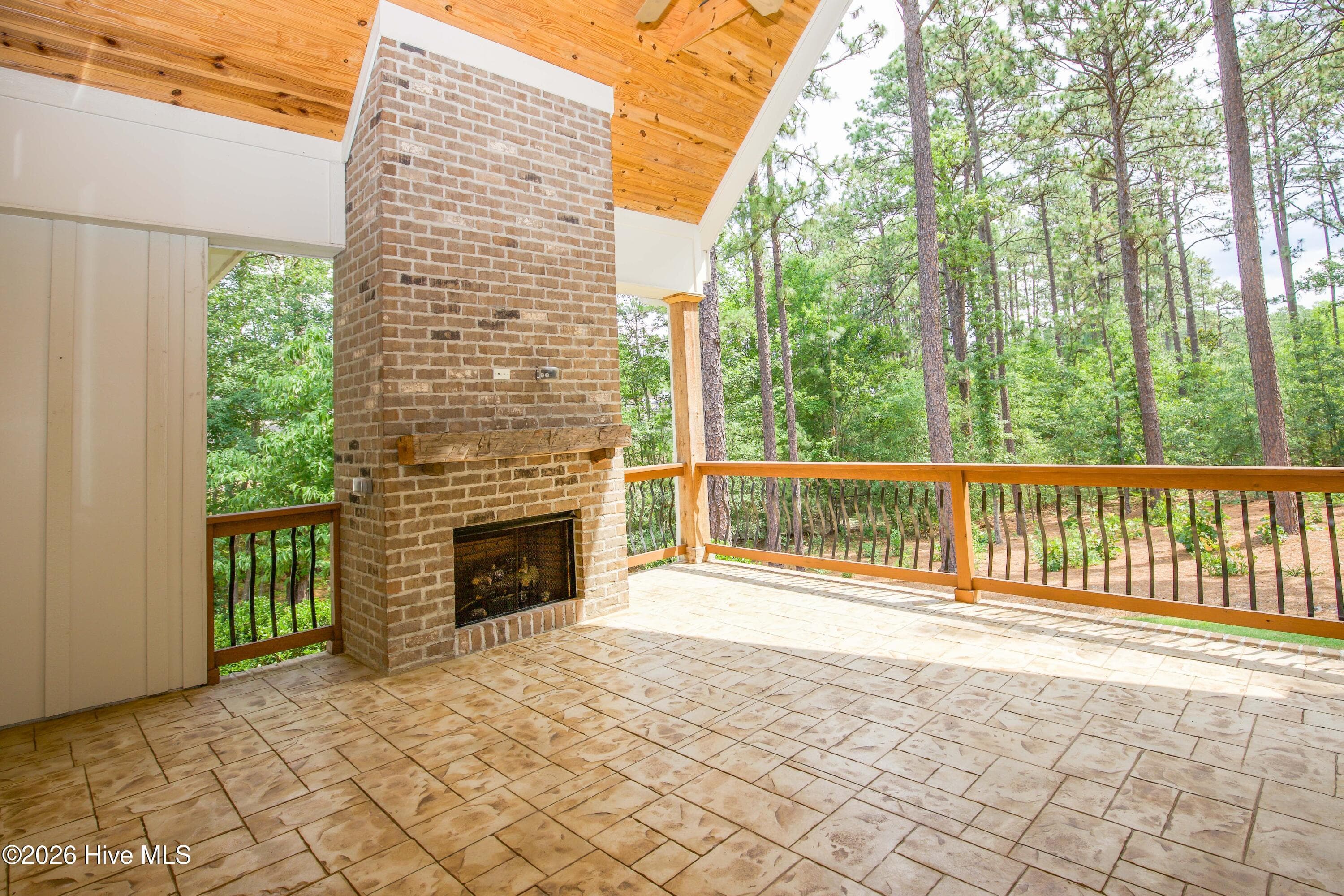 Single Family Residence at 102 Greystones Court, Pinehurst, NC 28374, photo 28 of 65