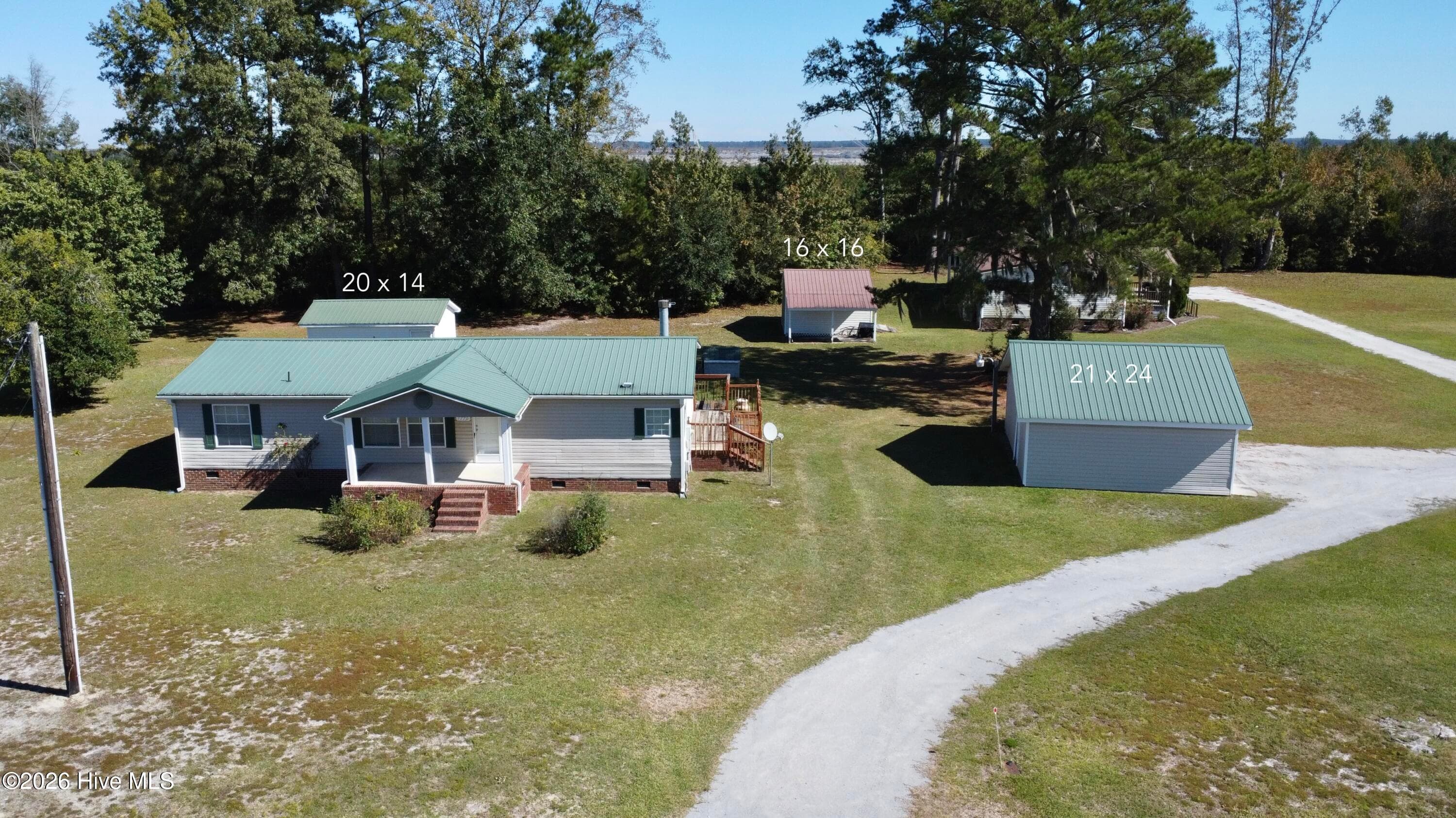 Manufactured Home at 7779 Nc 306 S, Aurora, NC 27806, photo 4 of 42